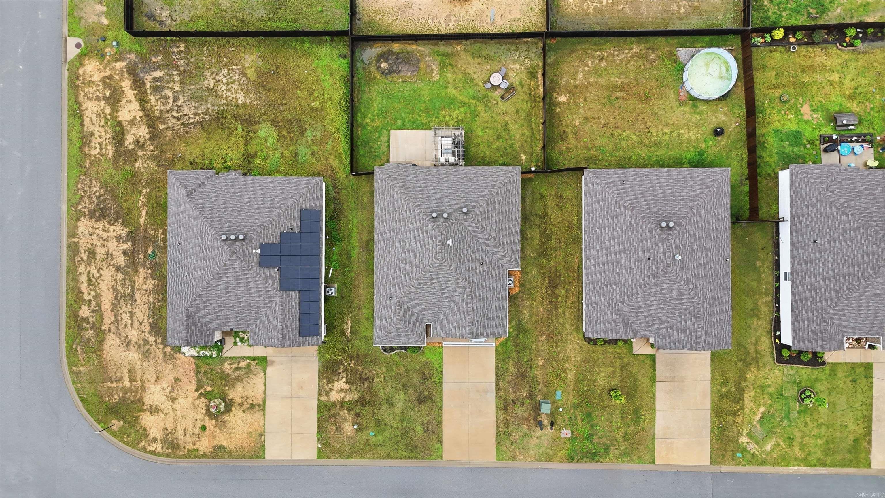 PARKWAY MEADOWS - Residential