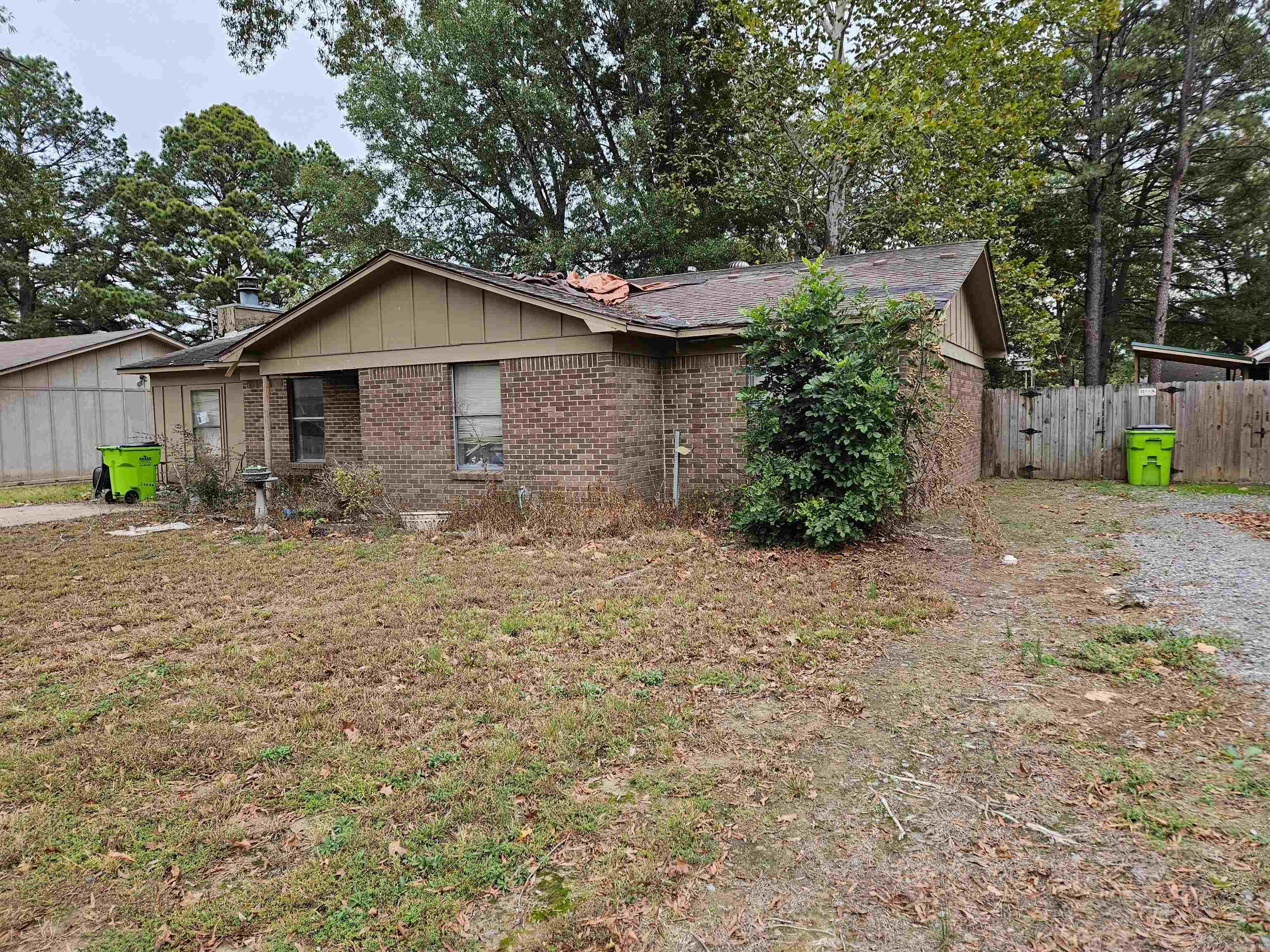 A real gem in the rough, great fixer upper, needs new roof.  AGENTS SEE AGENT REMARKS!!!