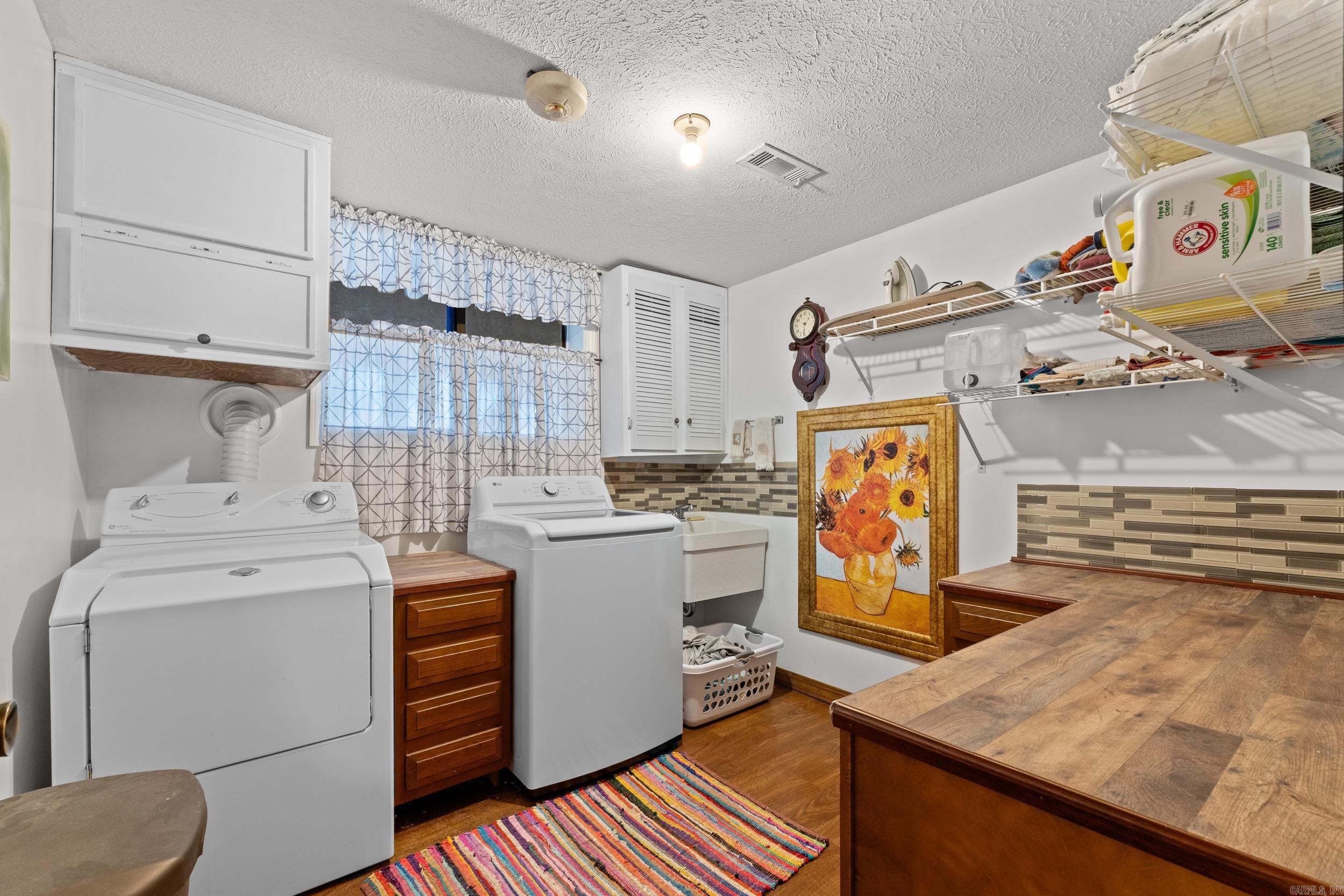 Norfork Village - Residential