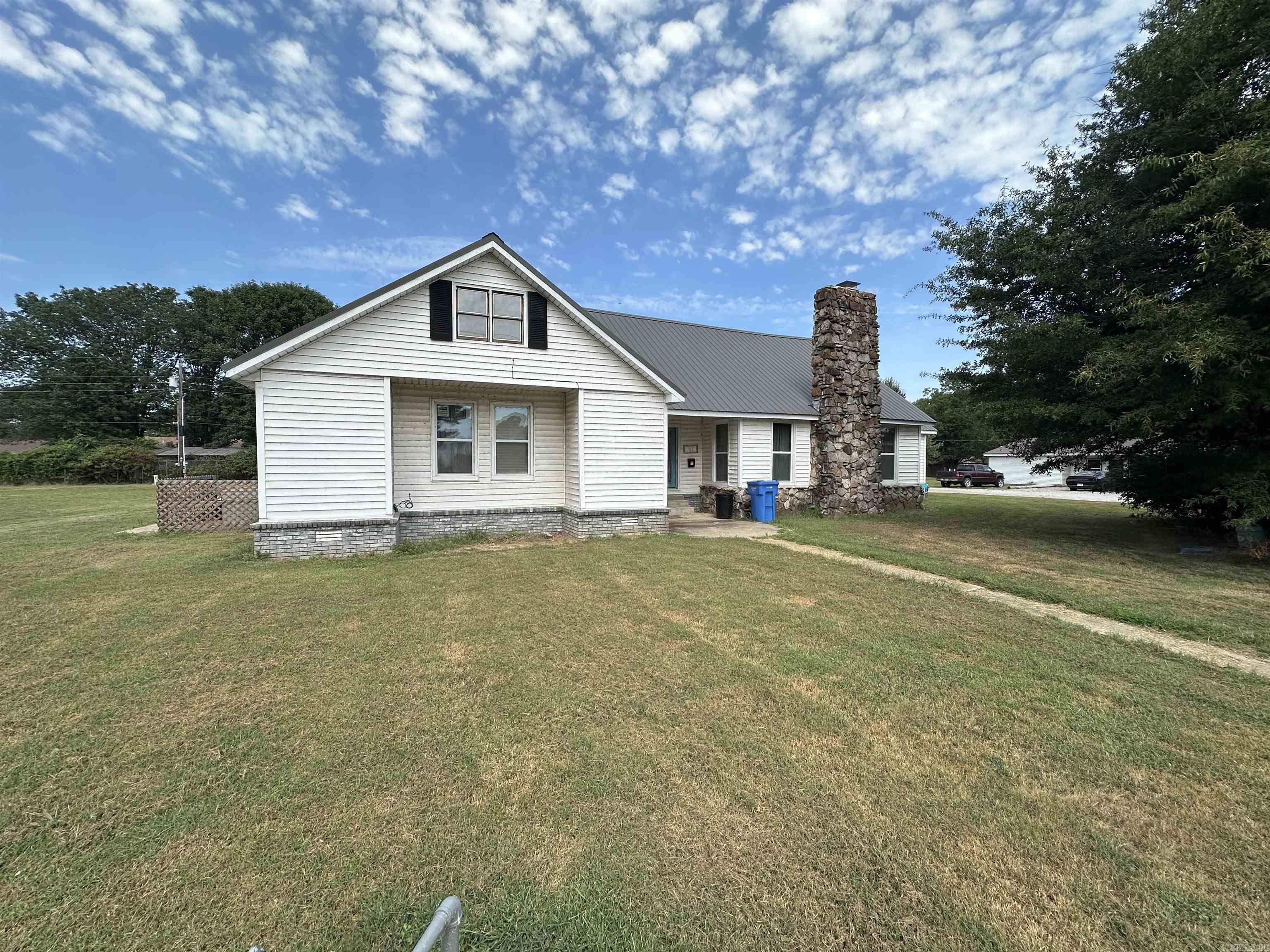 RED TAYLOR - Residential