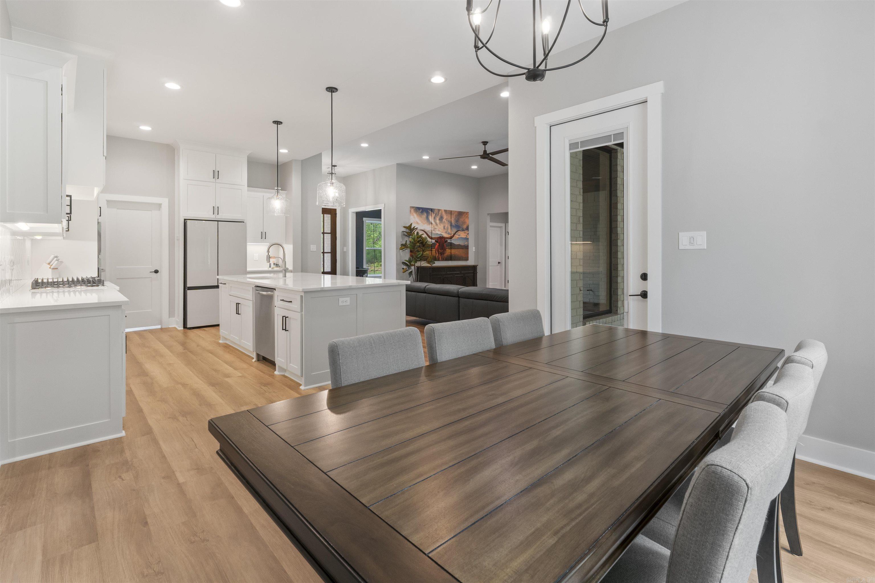 HAZEL OAK - Residential