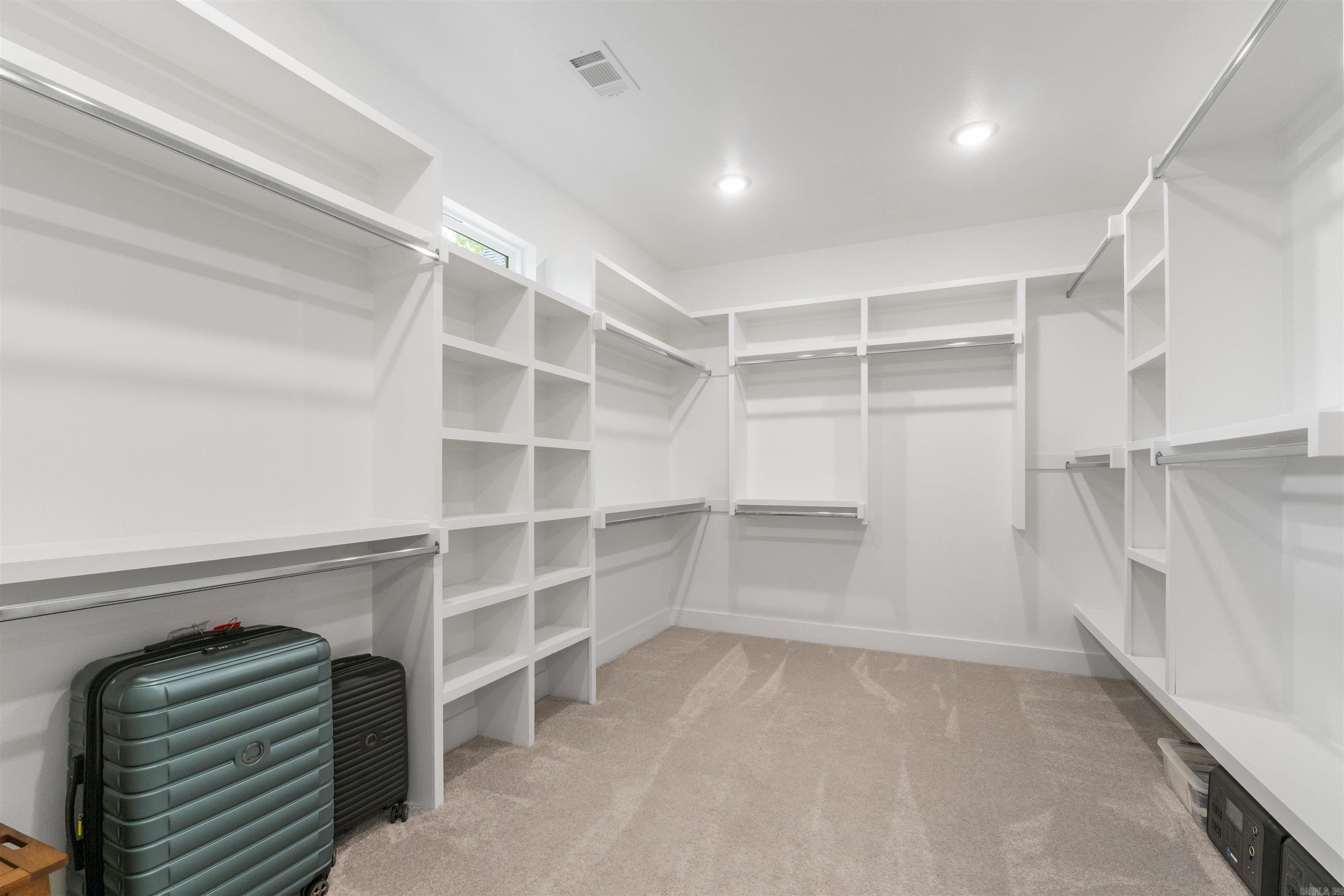 HAZEL OAK - Residential