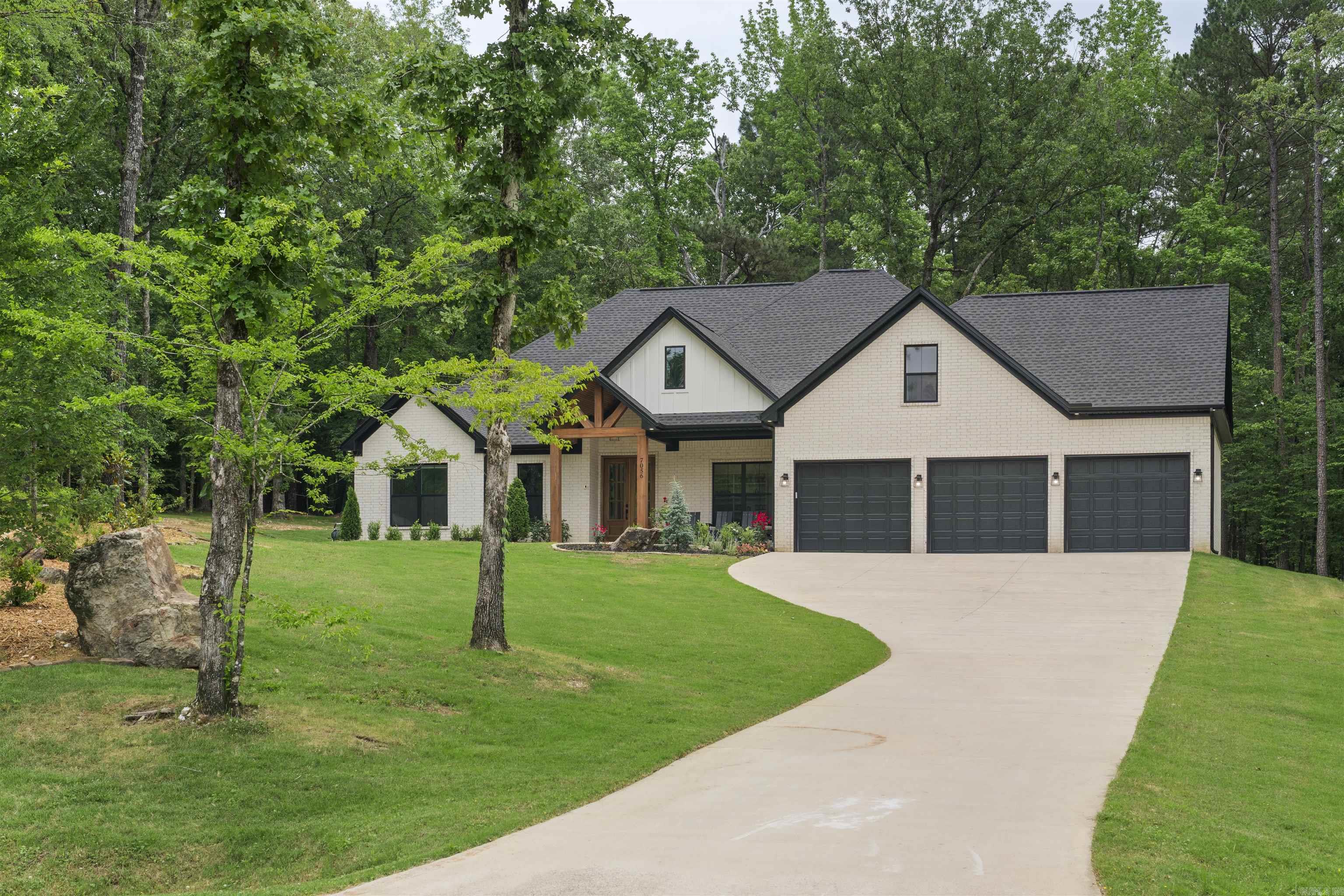 HAZEL OAK - Residential