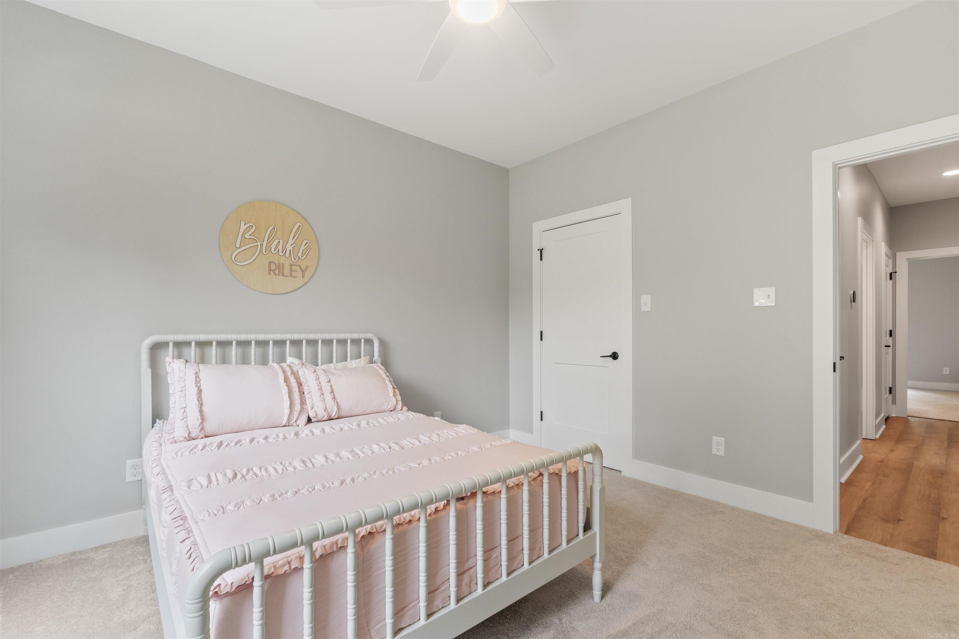 HAZEL OAK - Residential