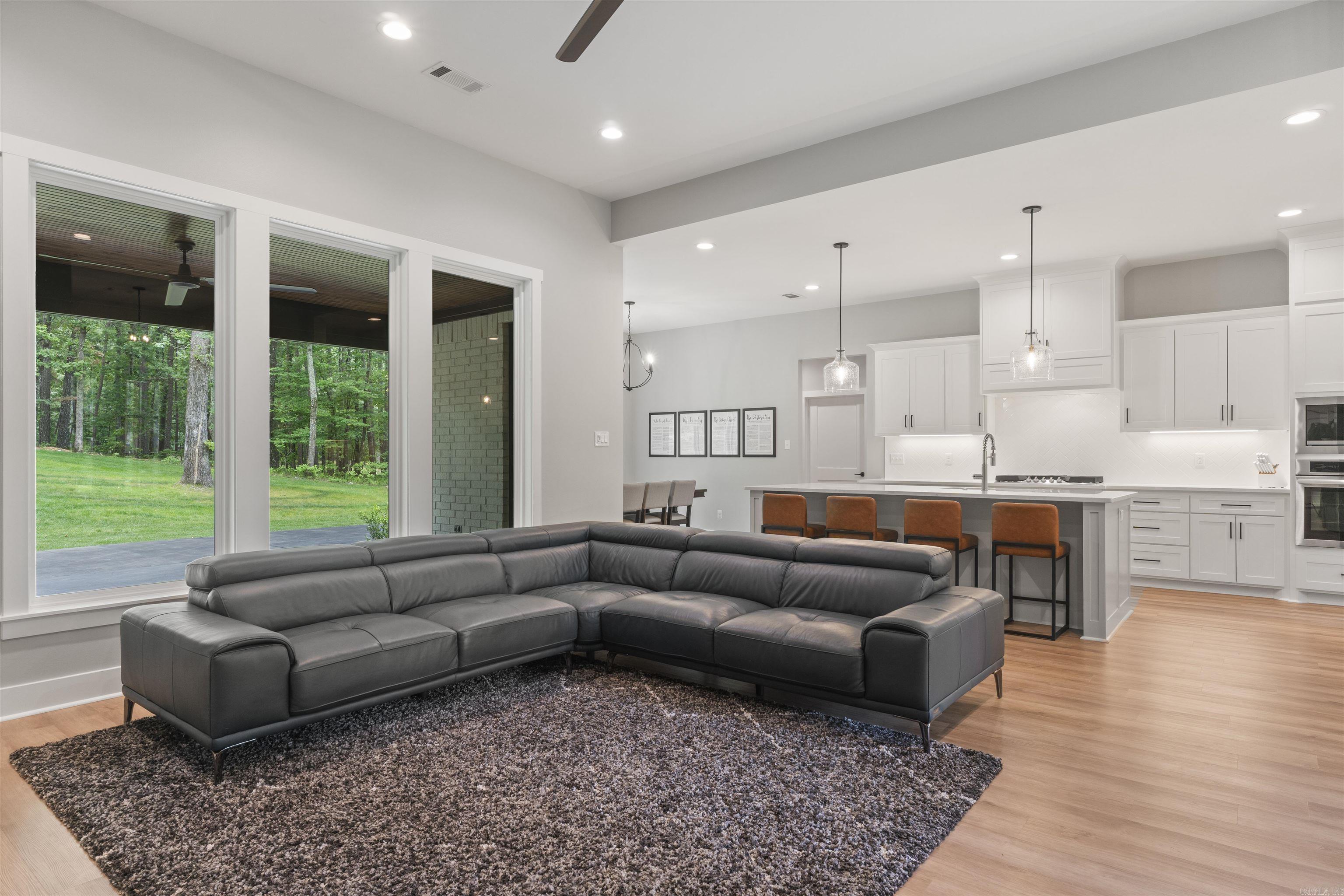 HAZEL OAK - Residential