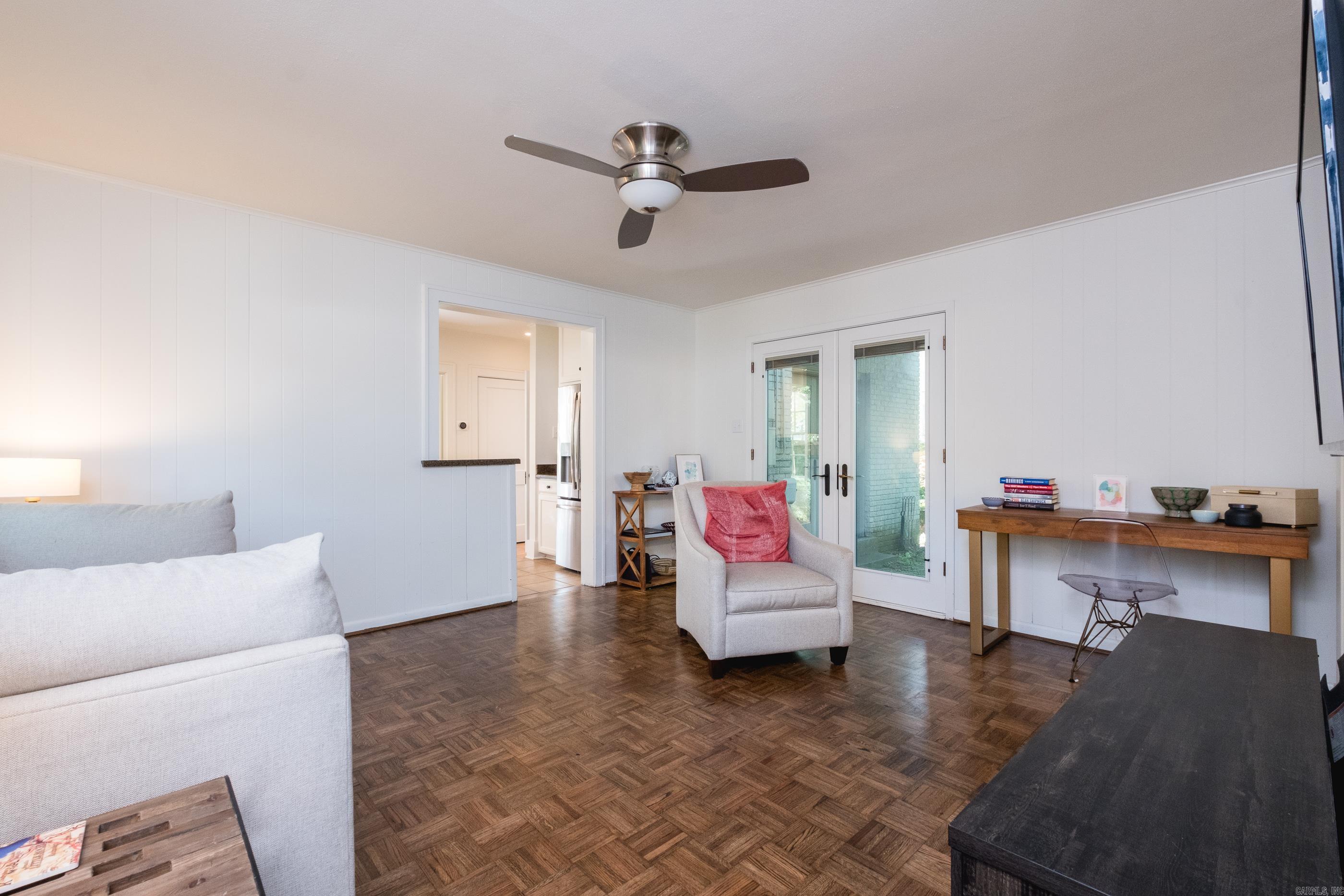 SHADOWLAWN - Residential