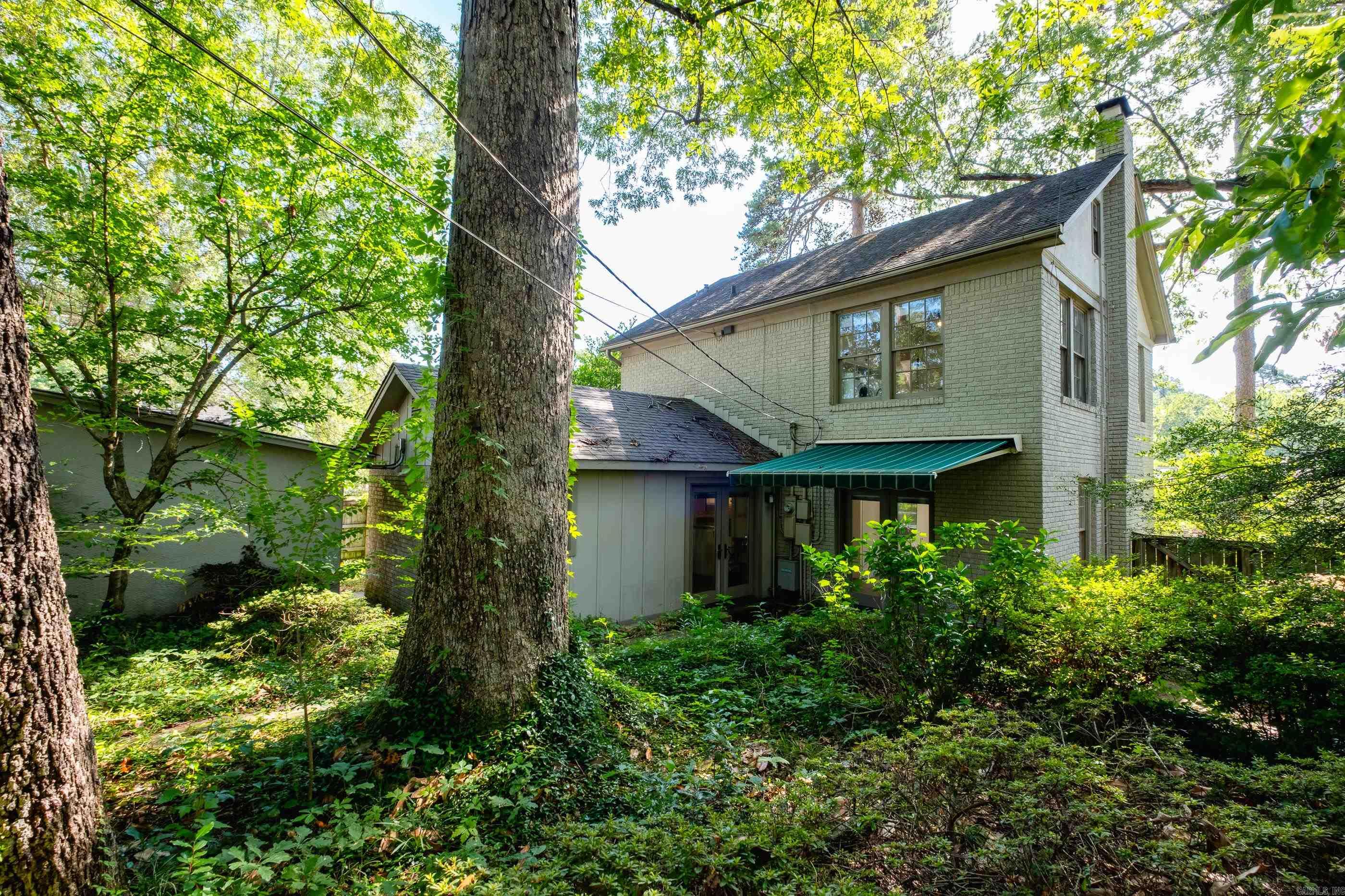 SHADOWLAWN - Residential