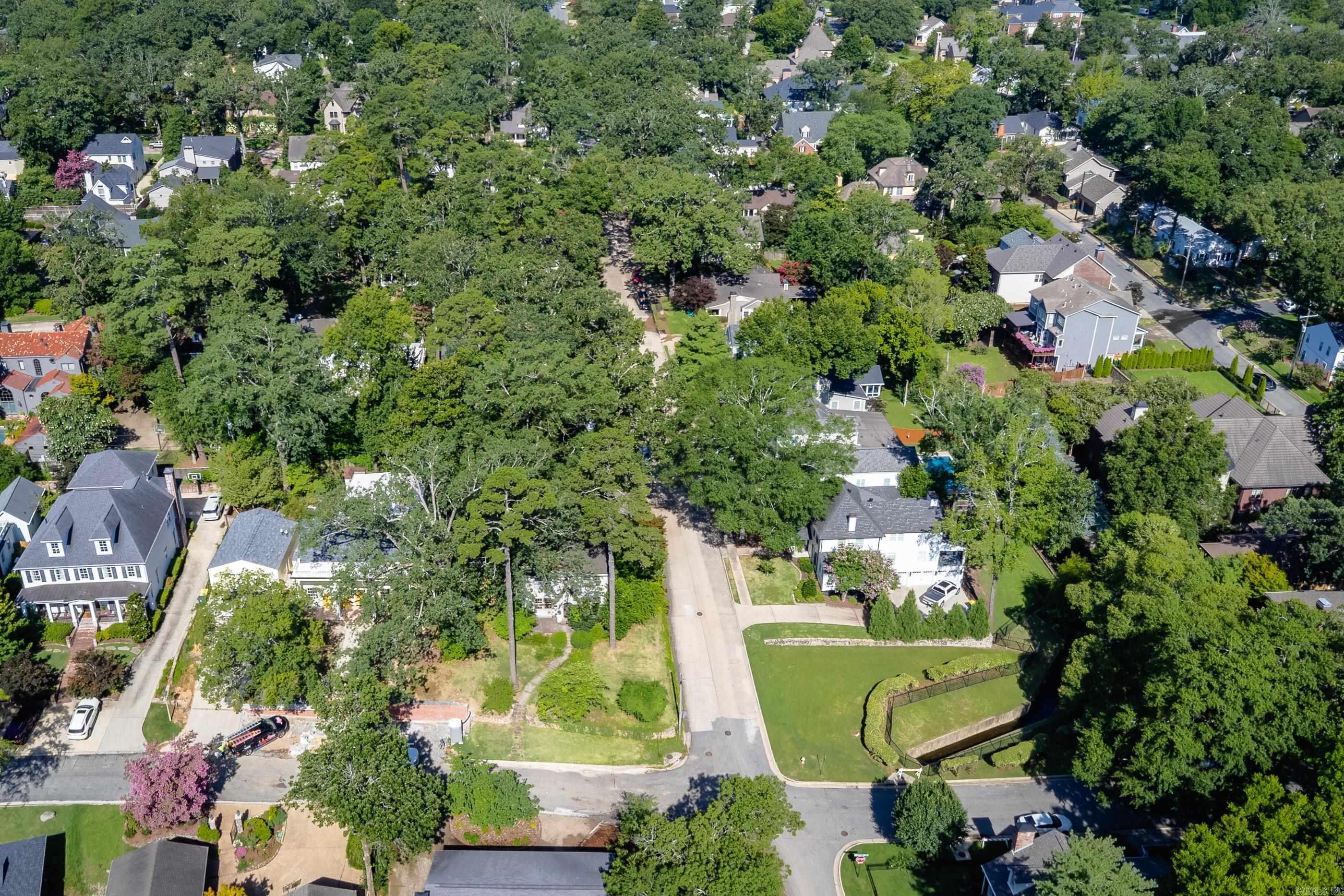 SHADOWLAWN - Residential