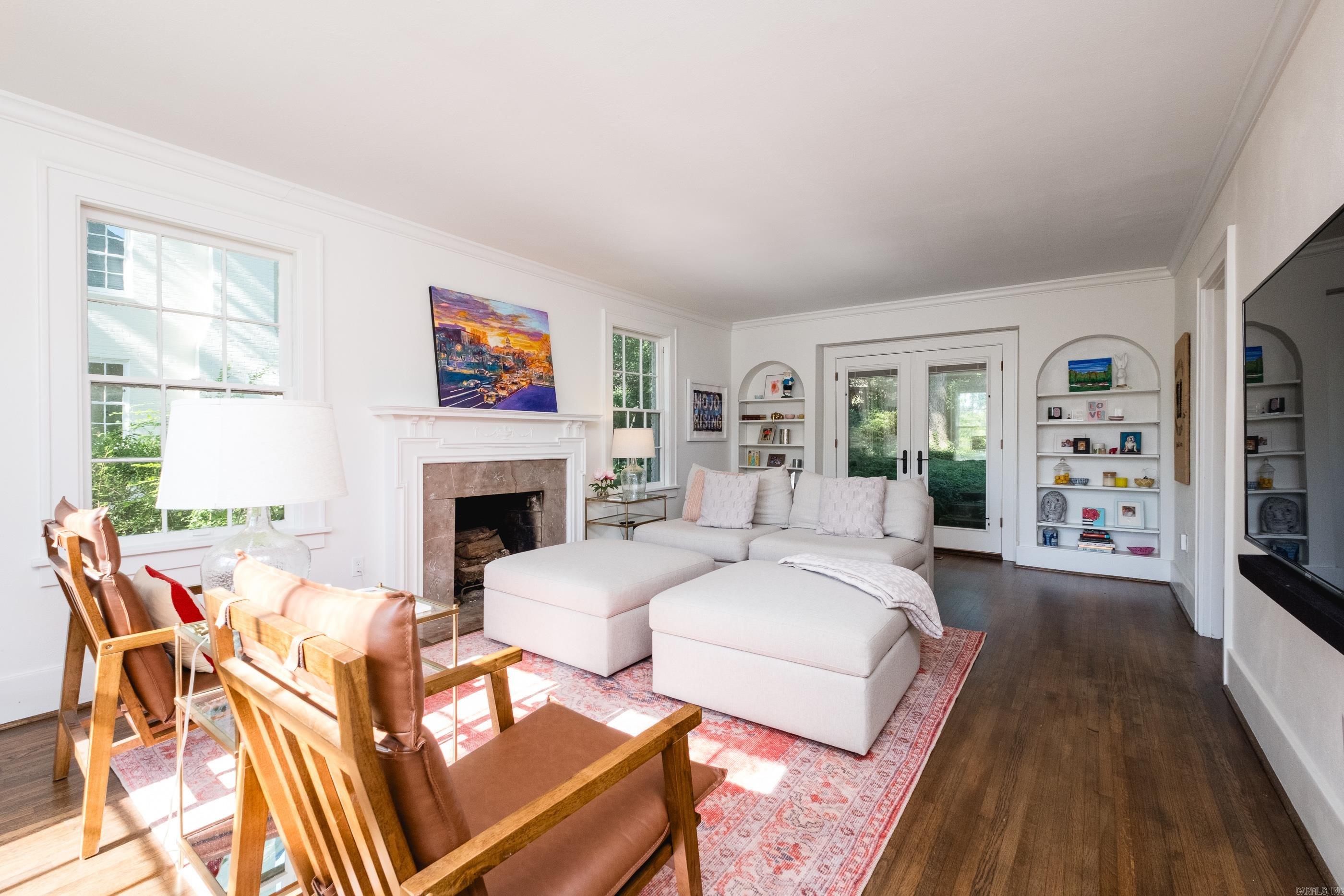 SHADOWLAWN - Residential