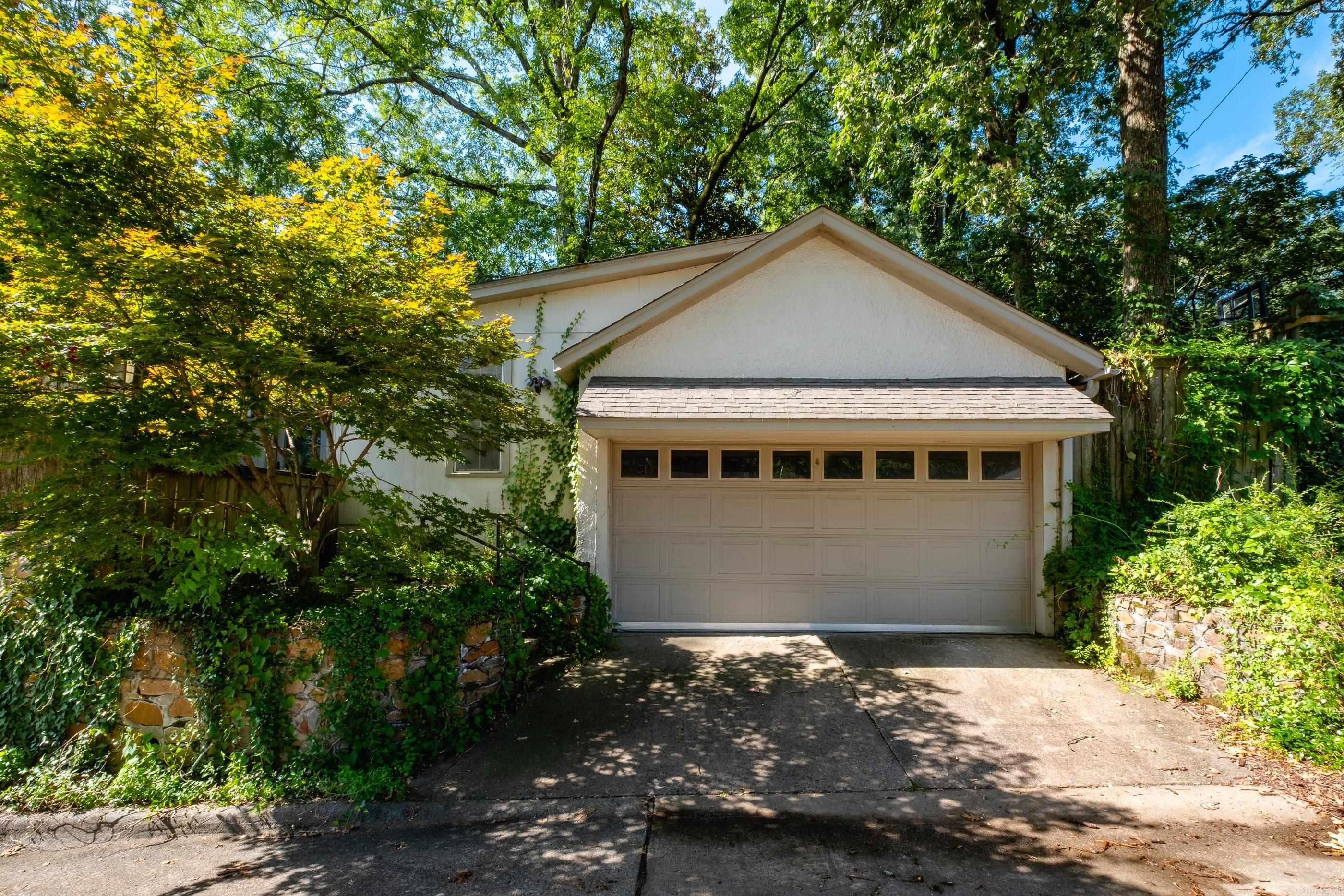 SHADOWLAWN - Residential