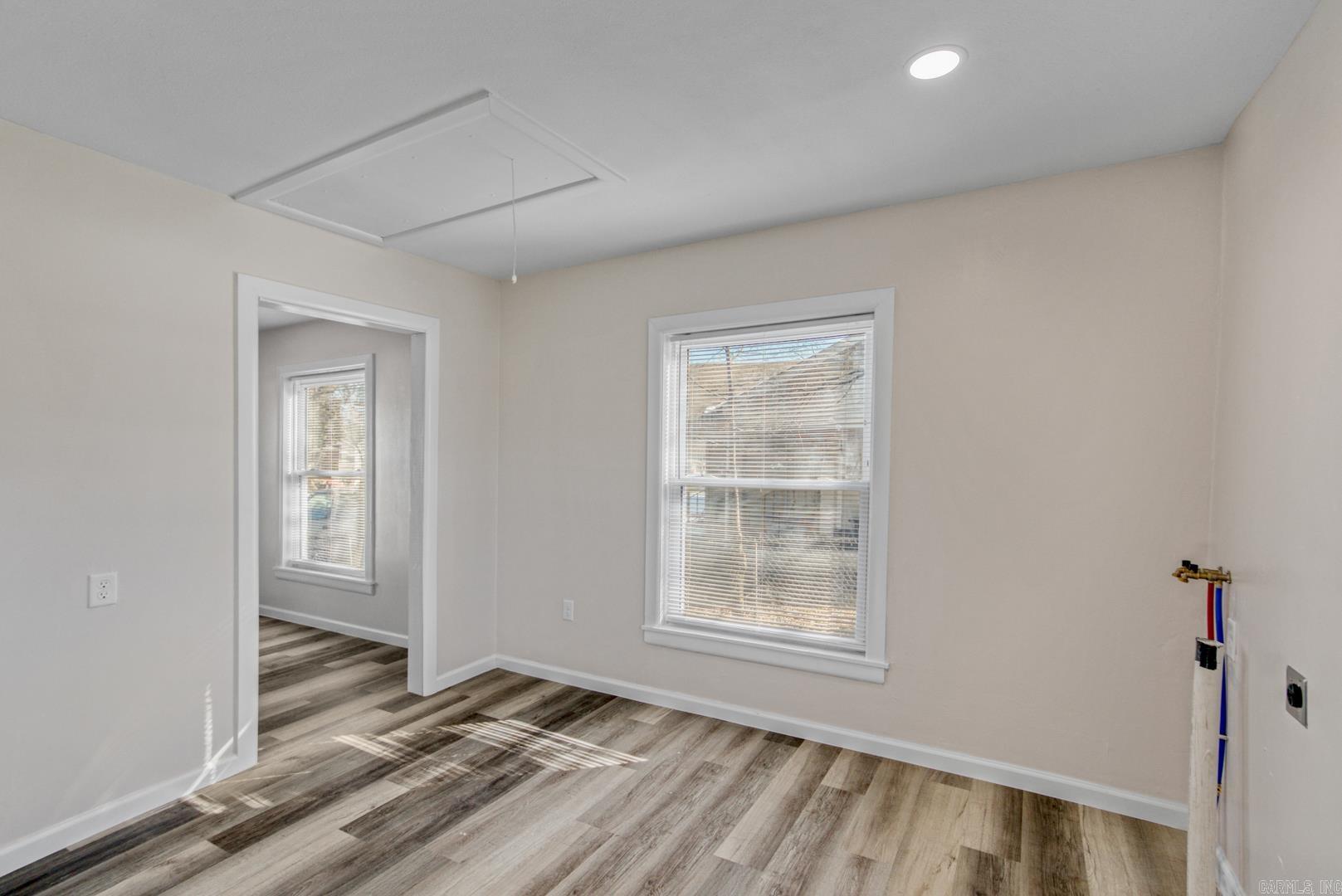 MORGAN-LOH - Residential