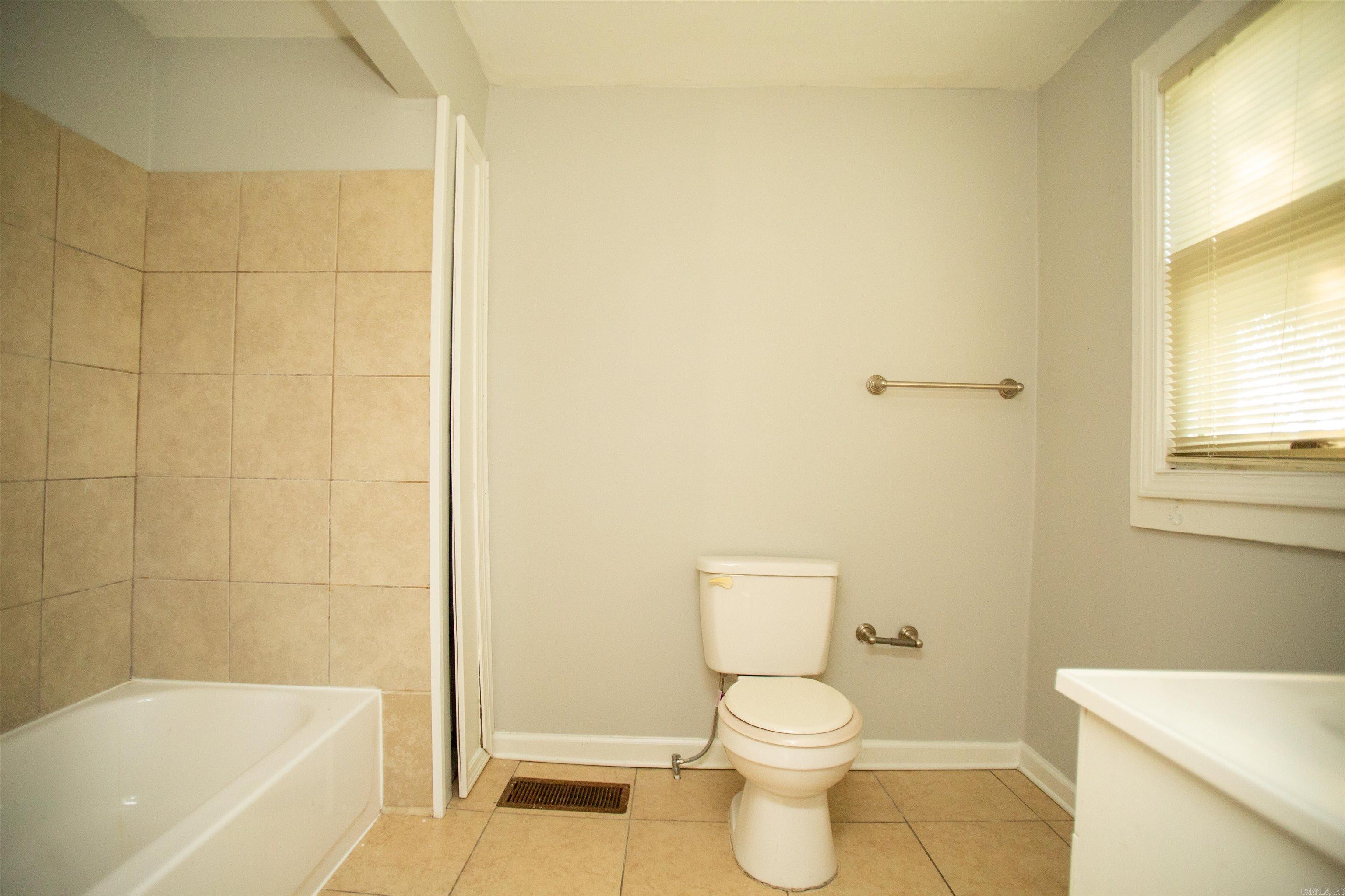 Fultons - Residential Lease