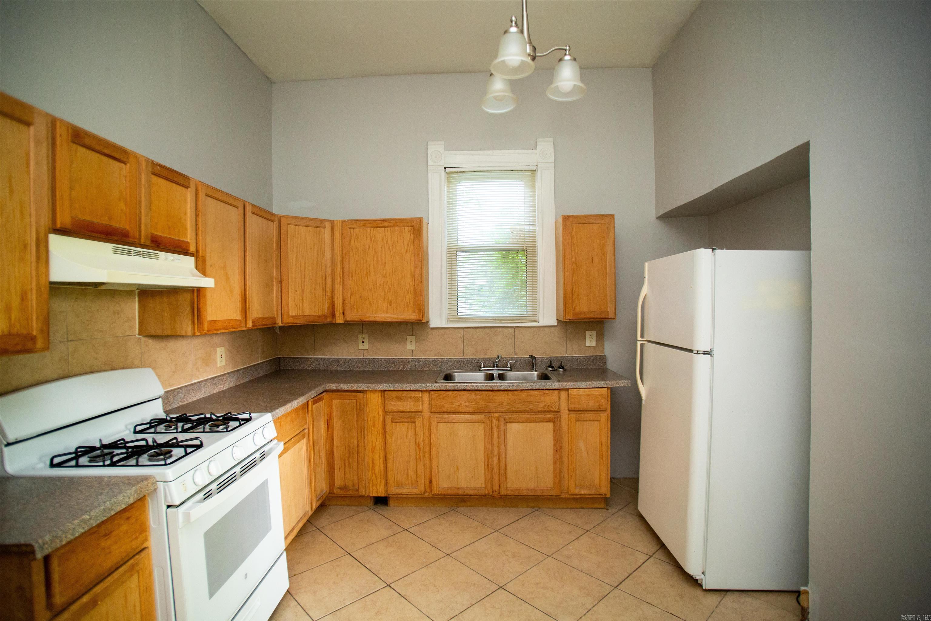 Fultons - Residential Lease