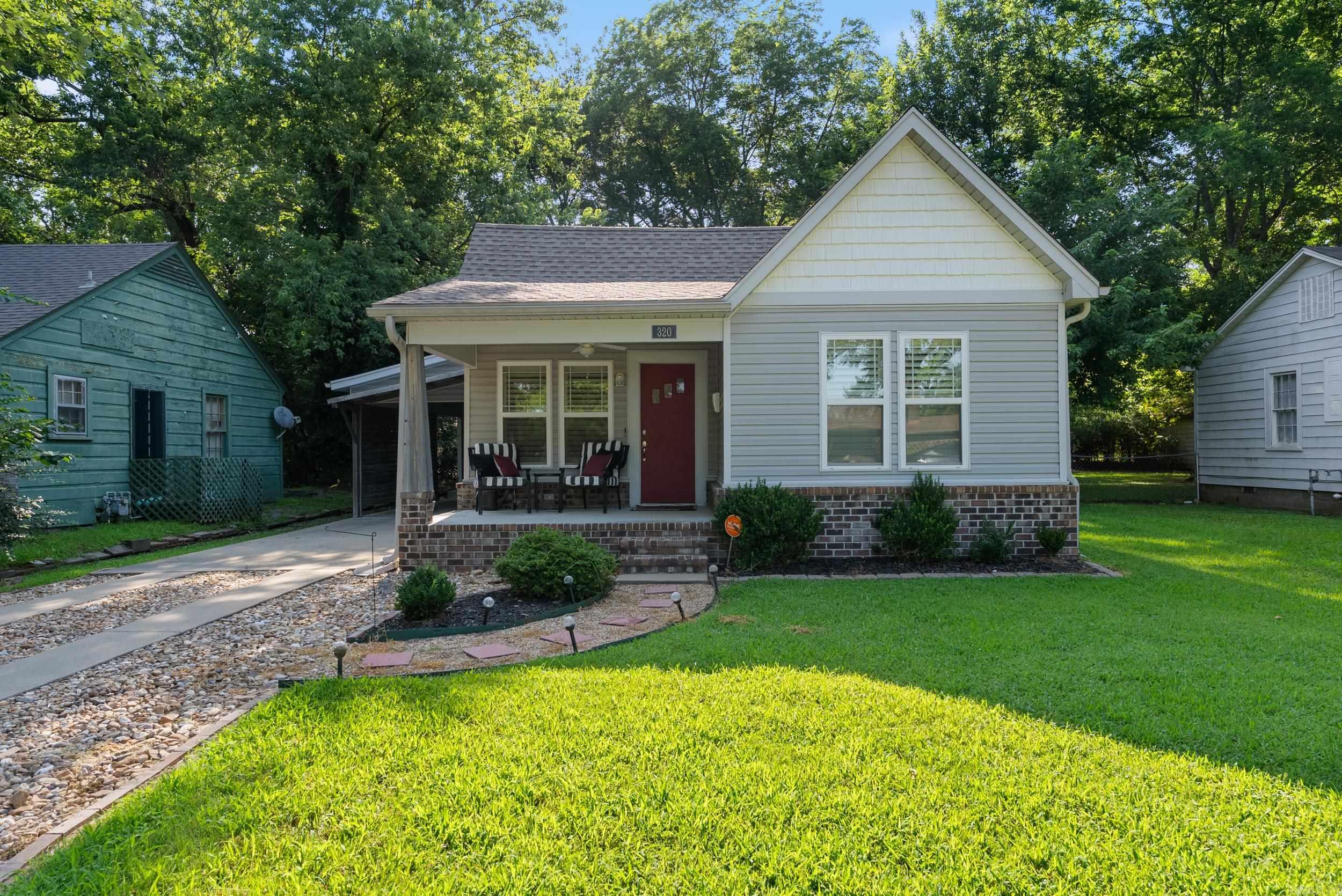 Charming craftsman-style home in the heart of downtown Conway! This 3 bed, 3 bath home features an open floor plan, granite countertops, plantation shutters, and a spacious laundry room. The primary suite offers a tiled walk-in shower. Enjoy the large fenced backyard with an above-ground pool, deck, and storage shed that conveys!
