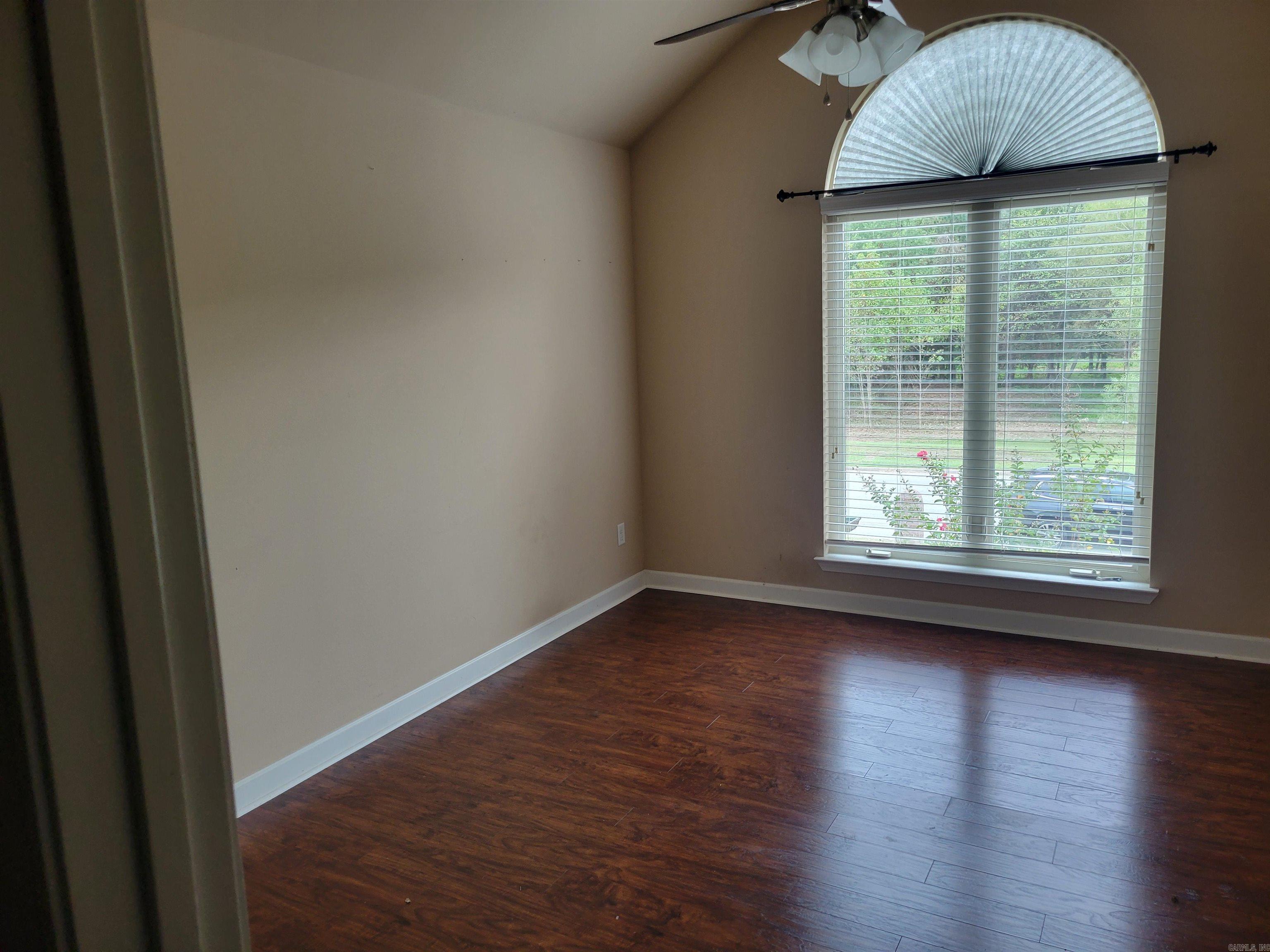 HURRICANE LAKE EST - Residential