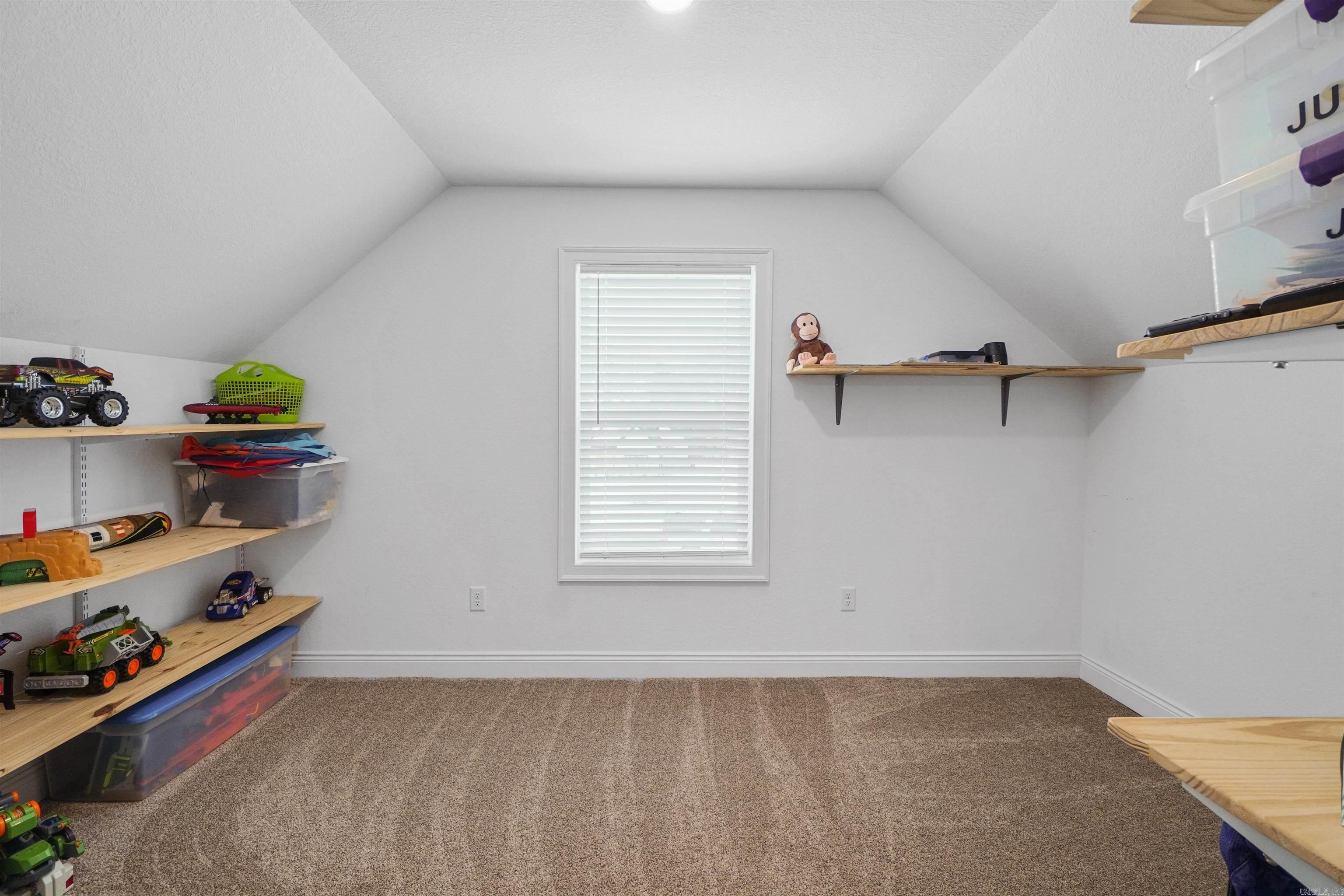 Oak View - Residential