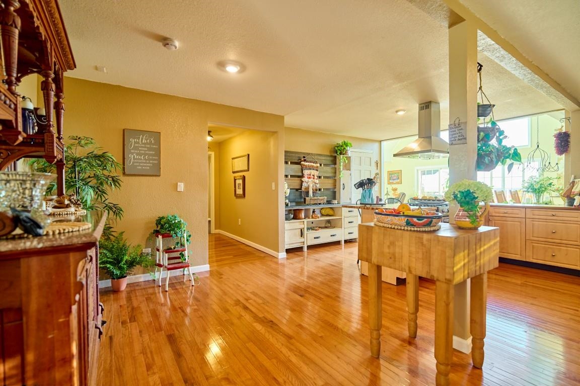 KIMA THIRD - Residential