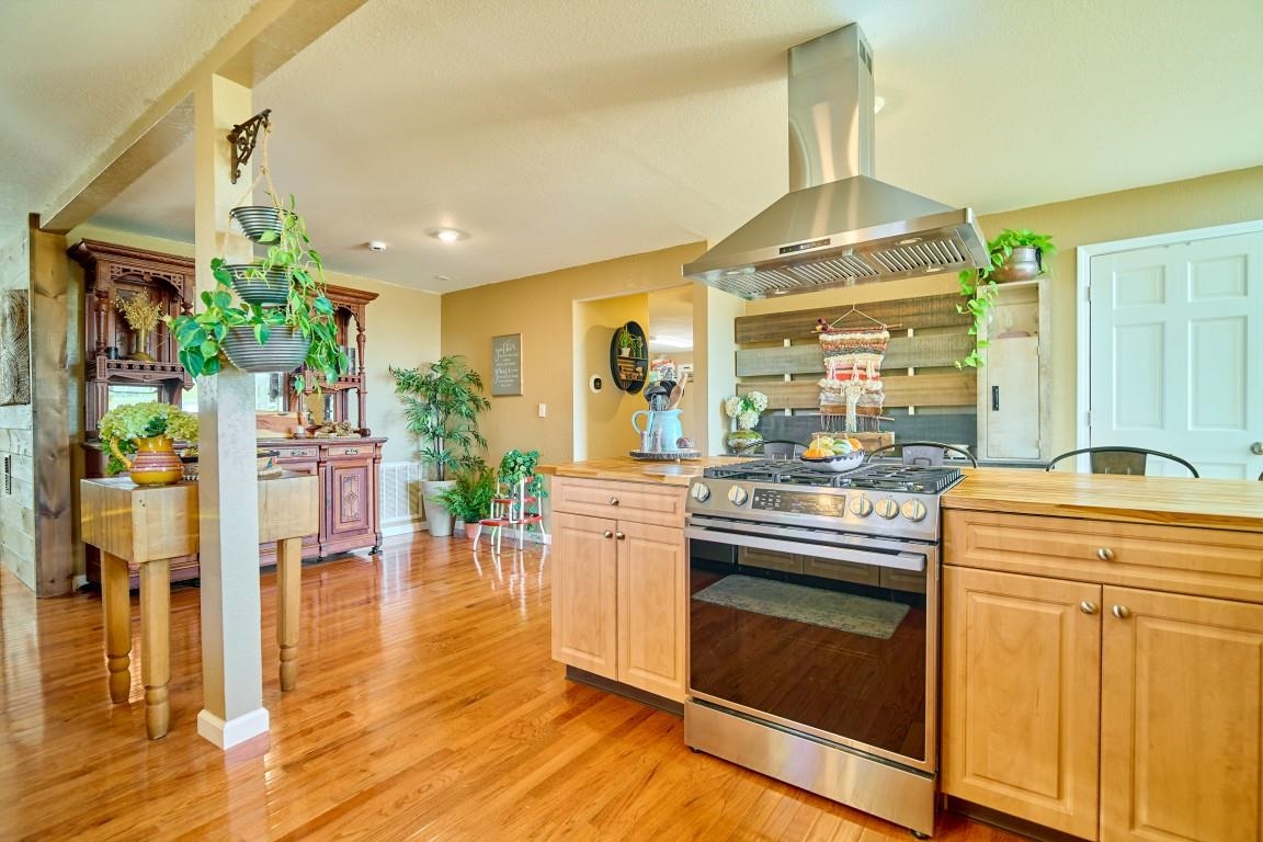 KIMA THIRD - Residential