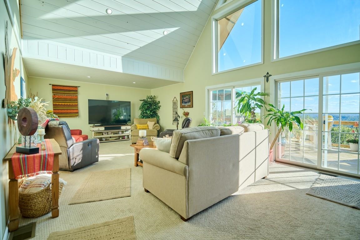 KIMA THIRD - Residential