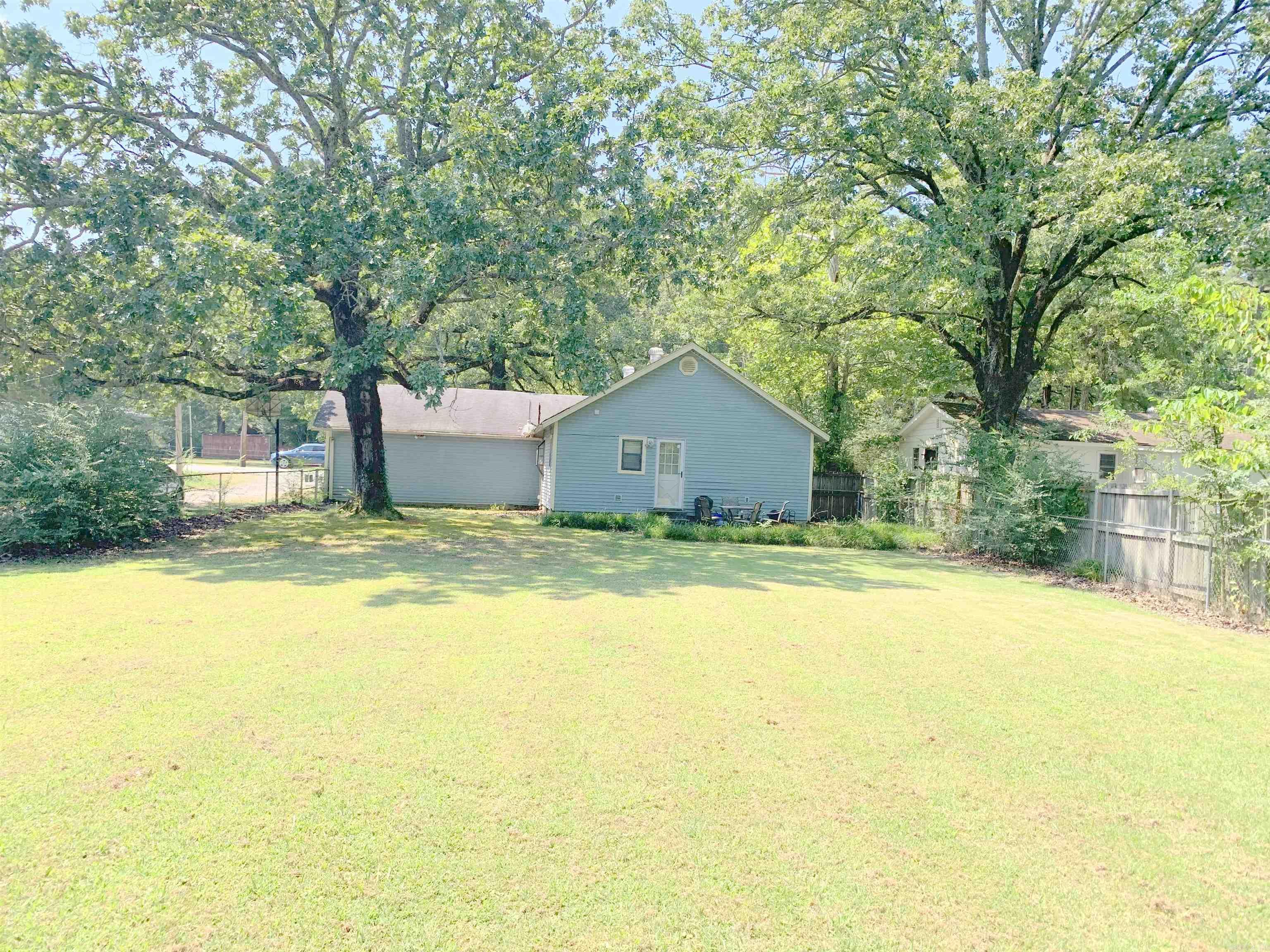 SHACKLEFORD ACRES - Residential