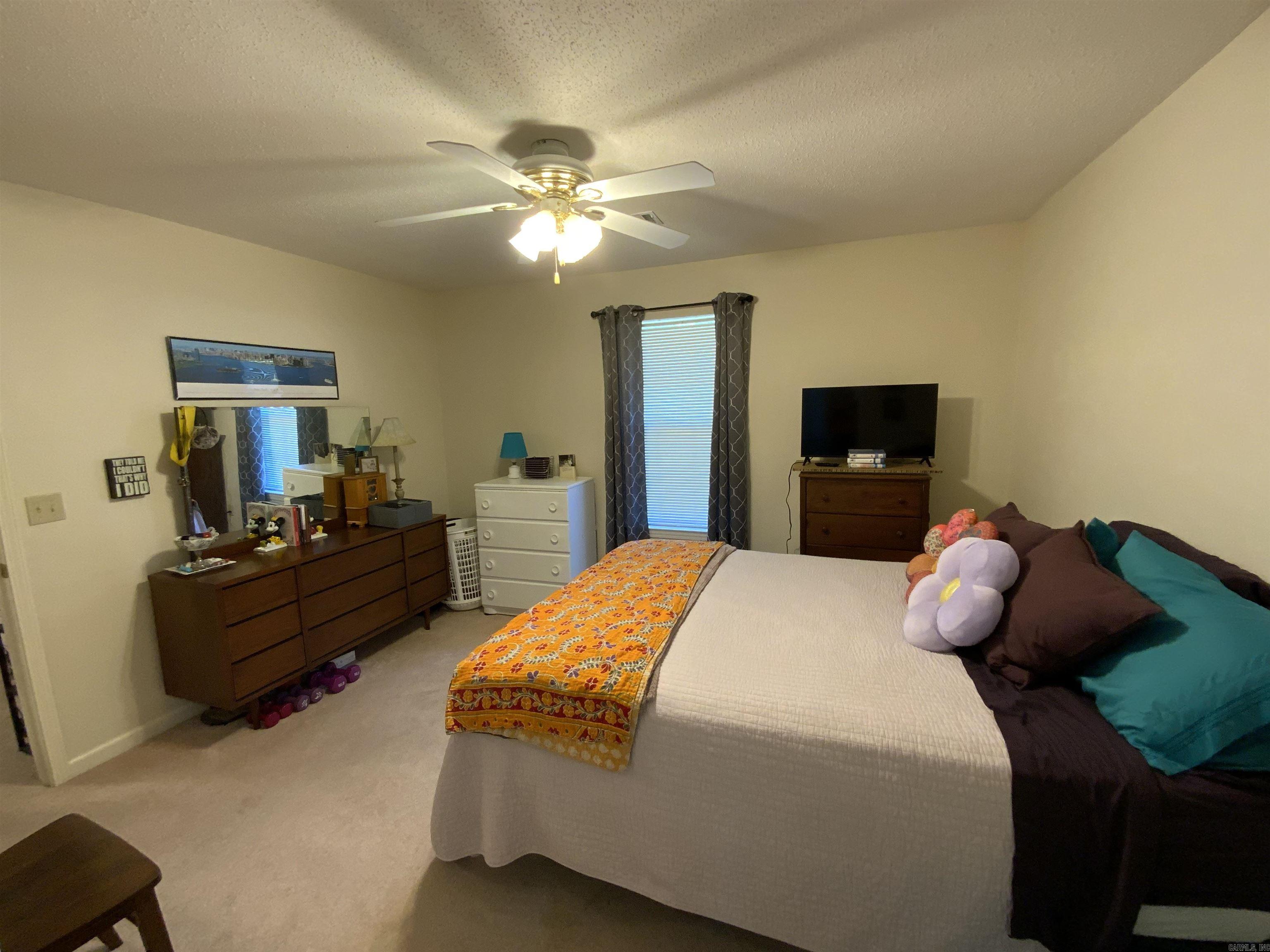 ARROWHEAD VILLAGE - Residential