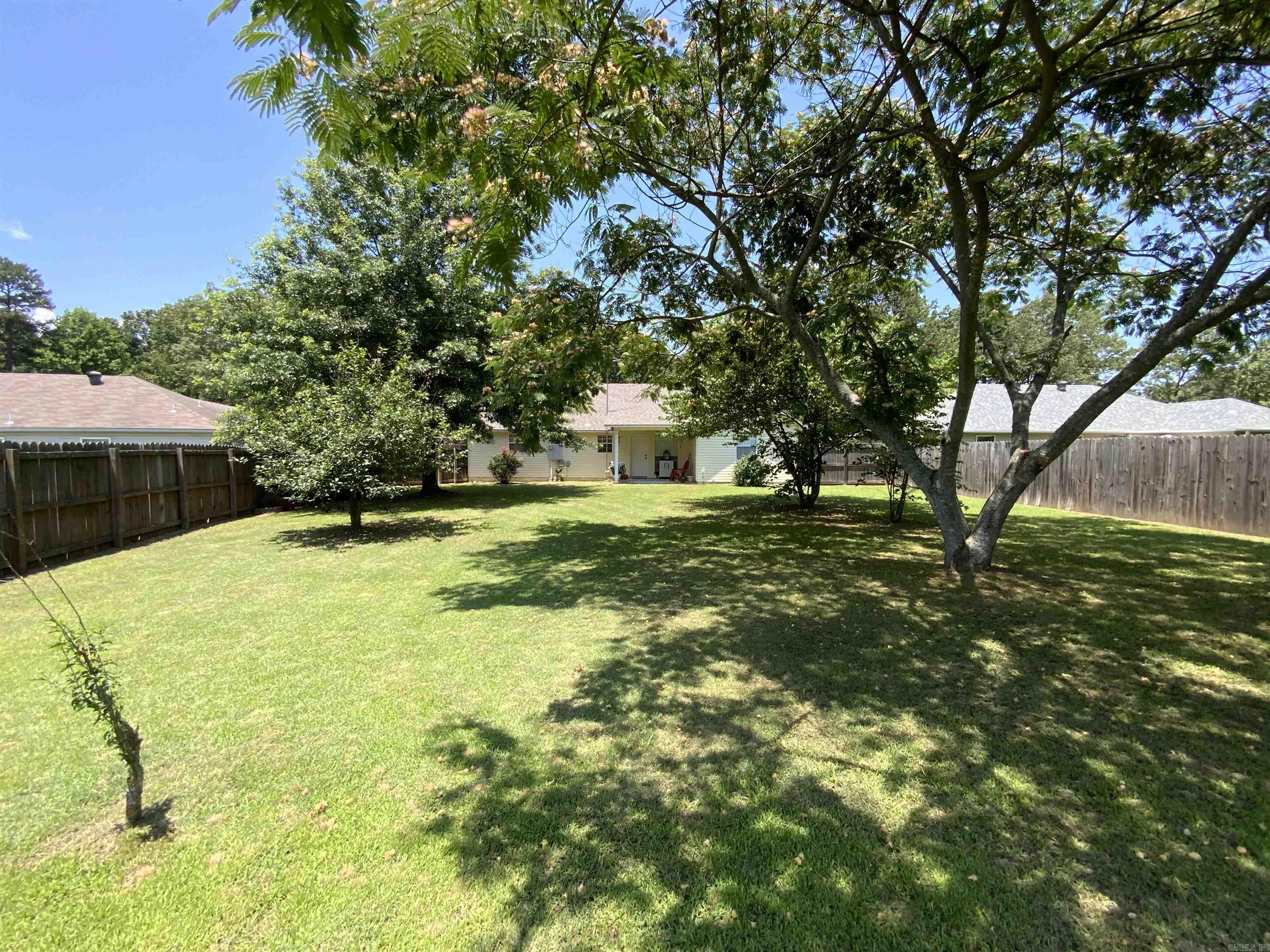 ARROWHEAD VILLAGE - Residential