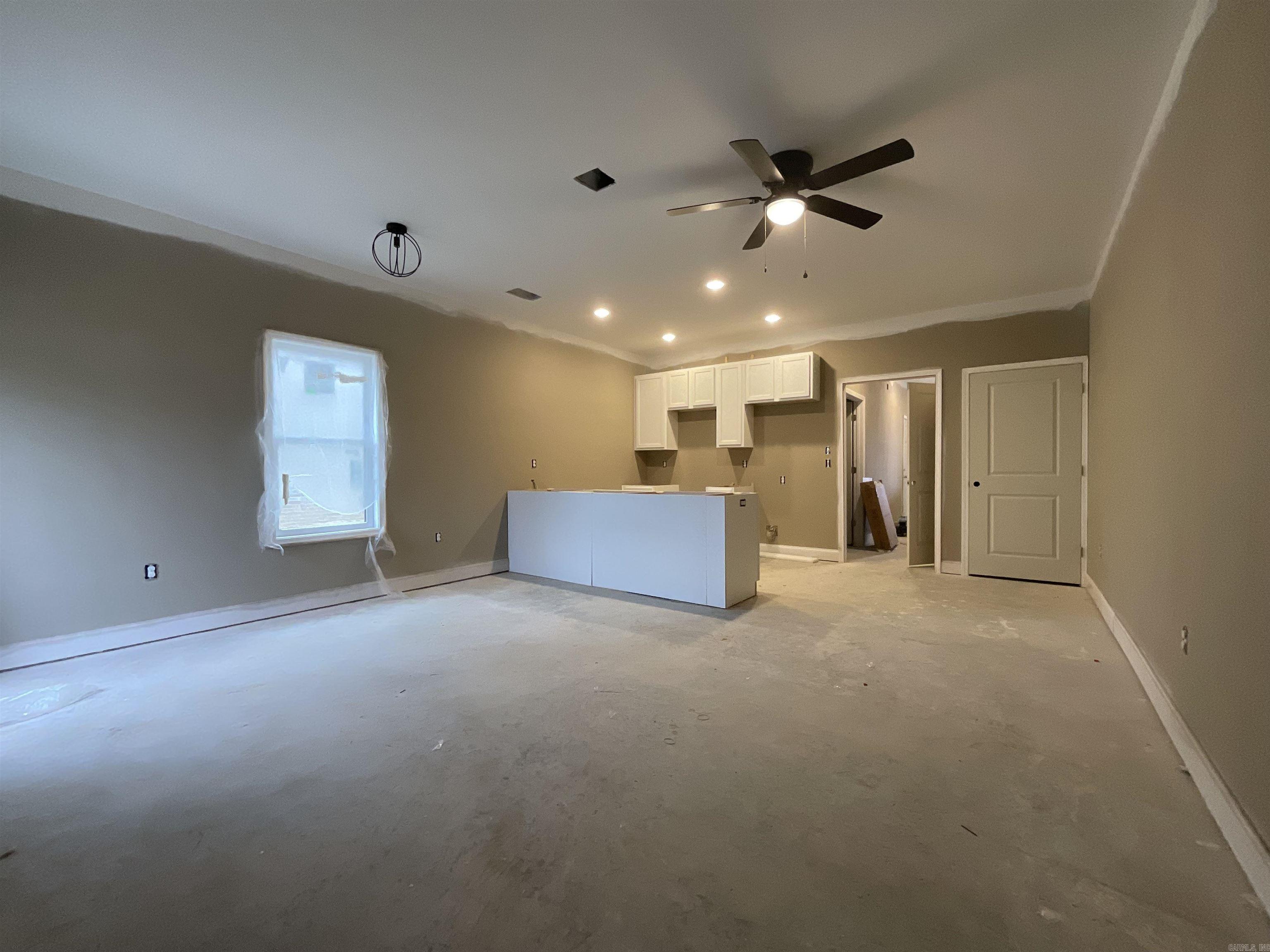 THE WRIGLEY PLACE ADDITION LOT 1 - Residential Income