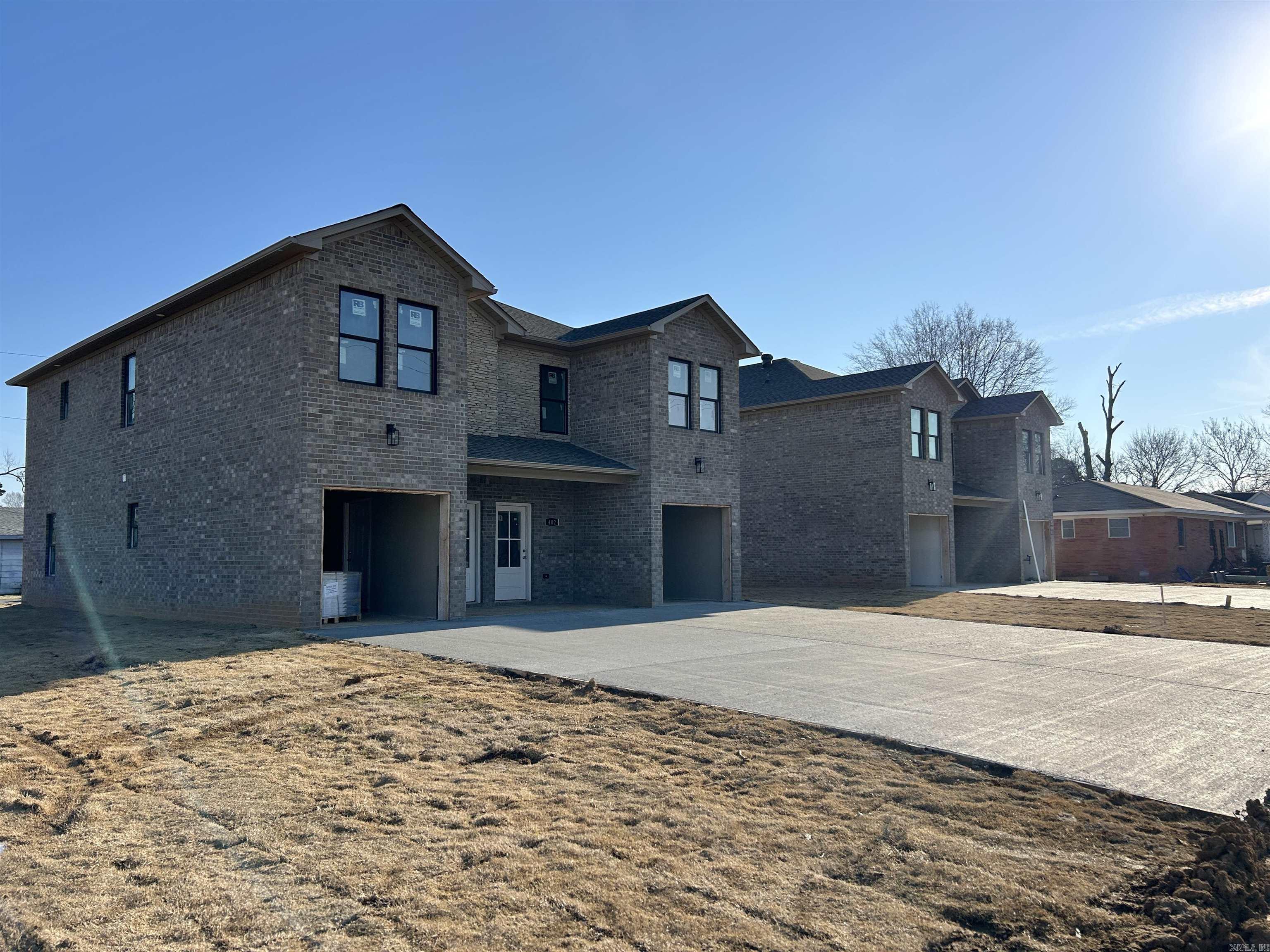 THE WRIGLEY PLACE ADDITION LOT 1 - Residential Income