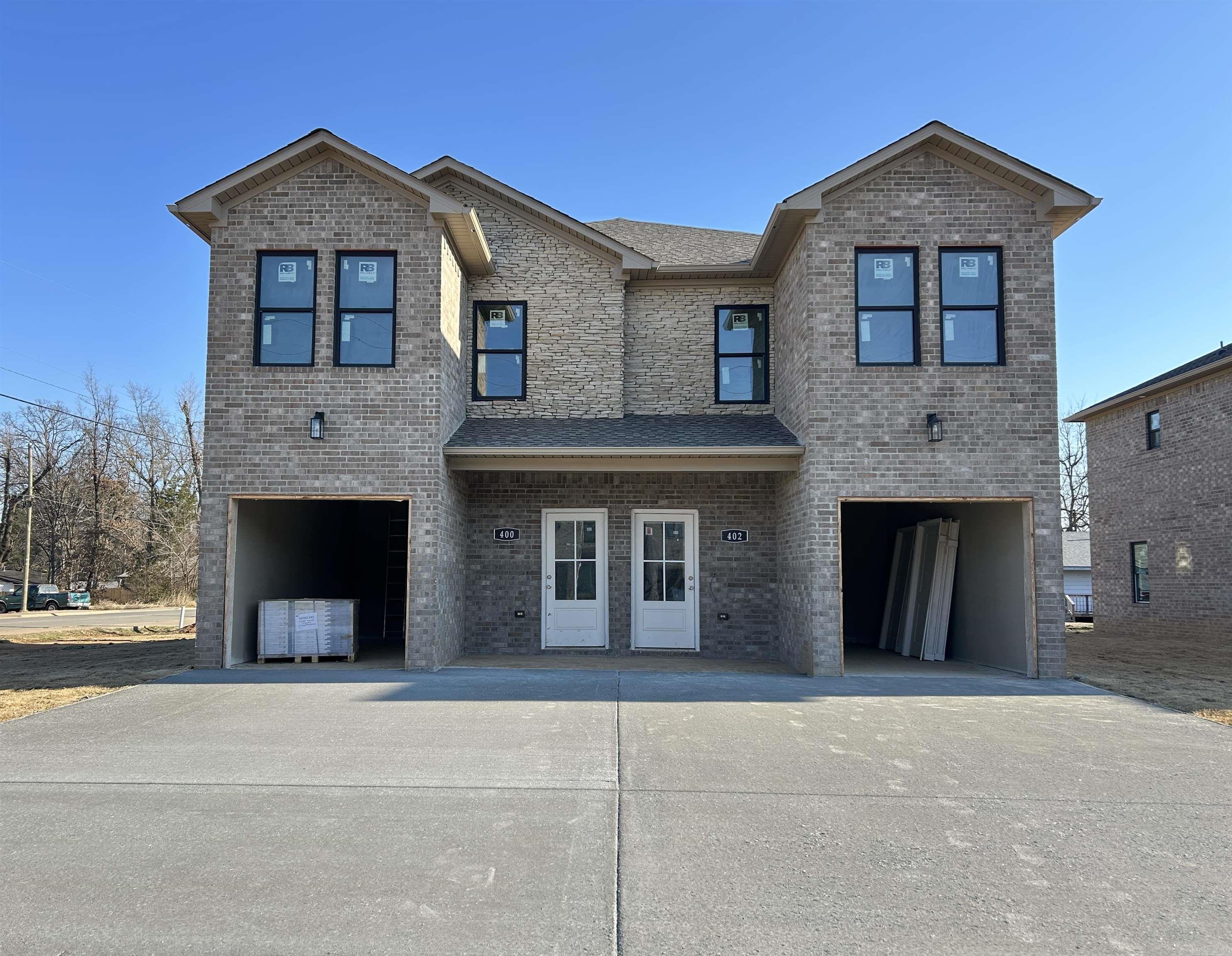 THE WRIGLEY PLACE ADDITION LOT 1 - Residential Income