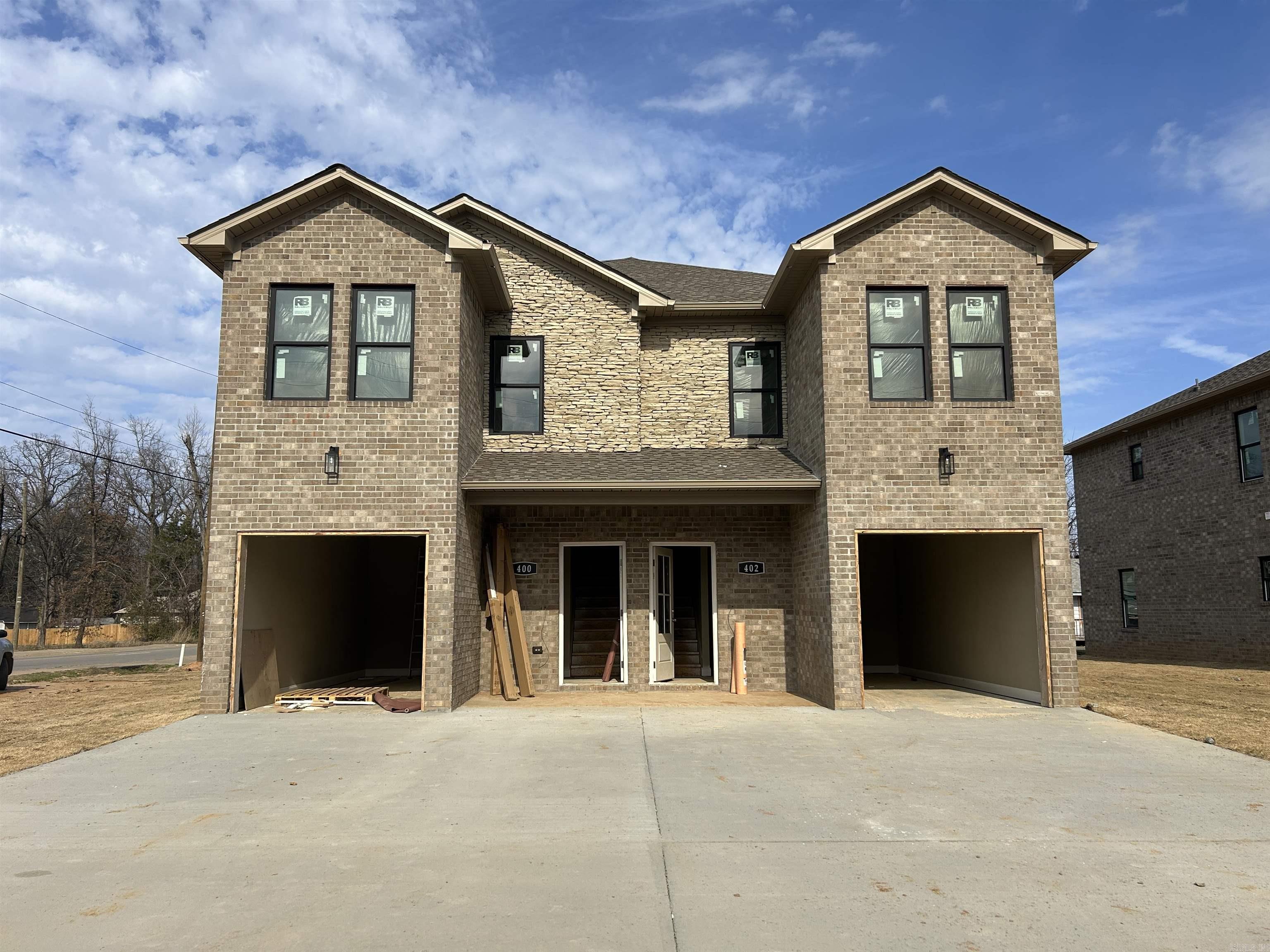 THE WRIGLEY PLACE ADDITION LOT 1 - Residential Income