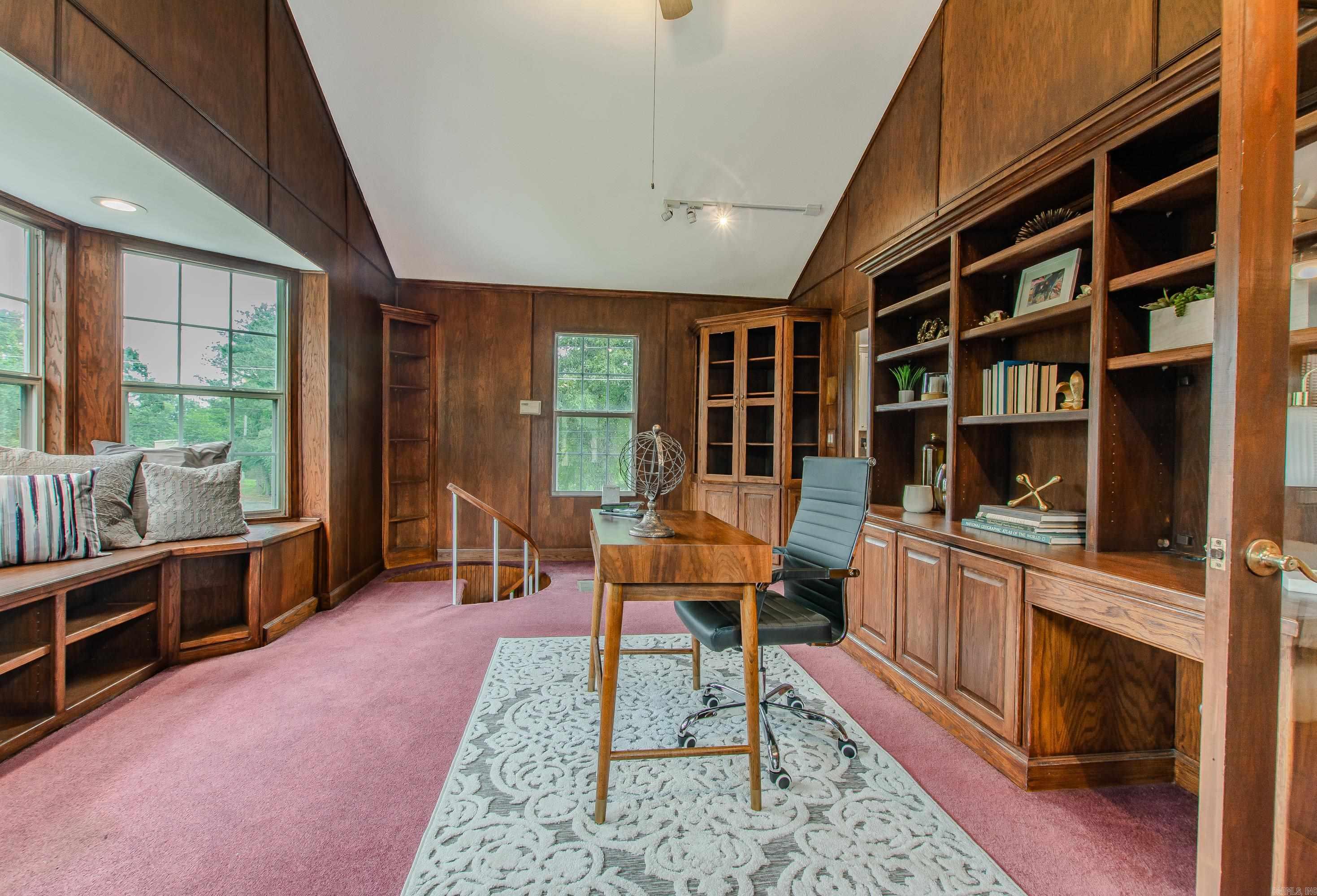 INDIAN HILLS - Residential