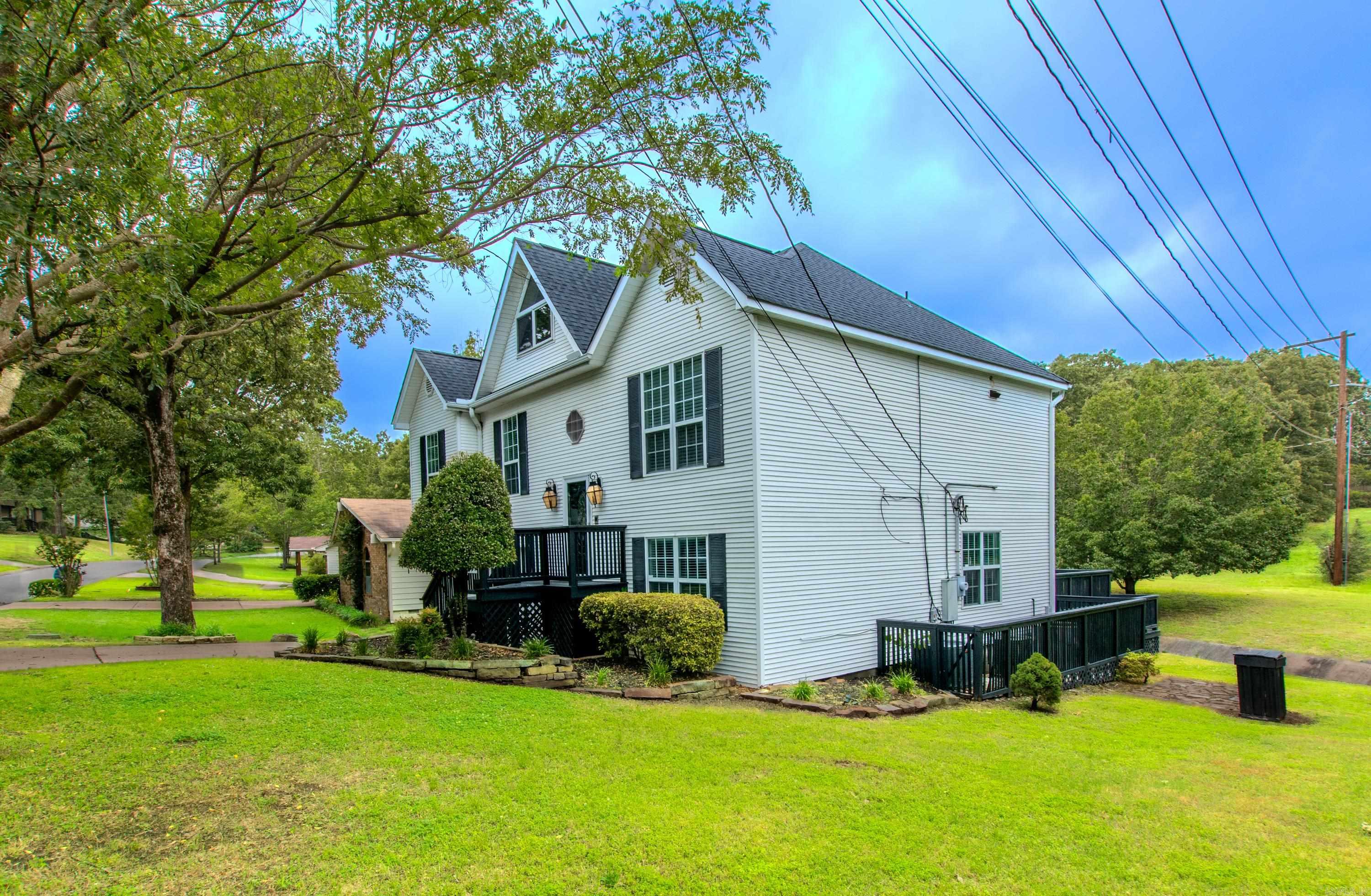 INDIAN HILLS - Residential