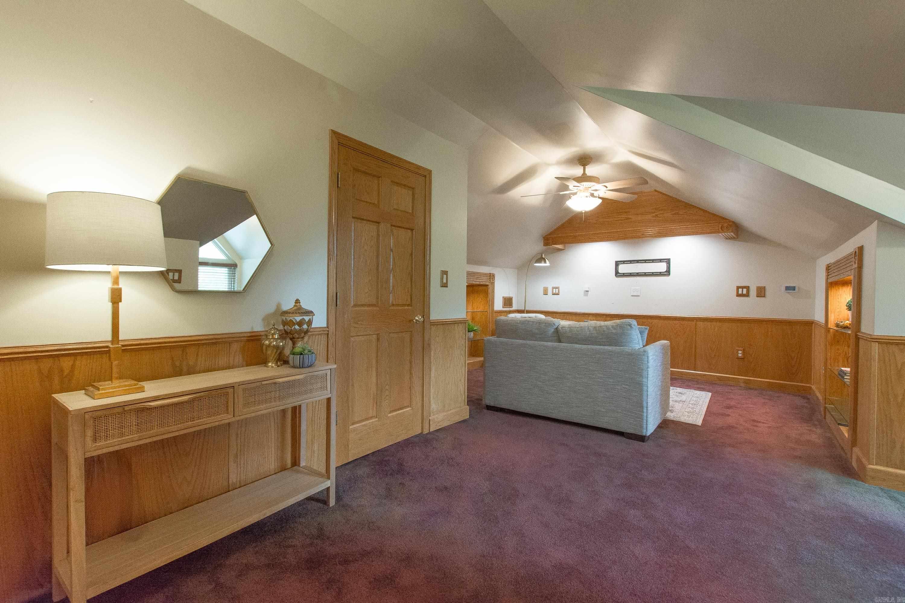 INDIAN HILLS - Residential