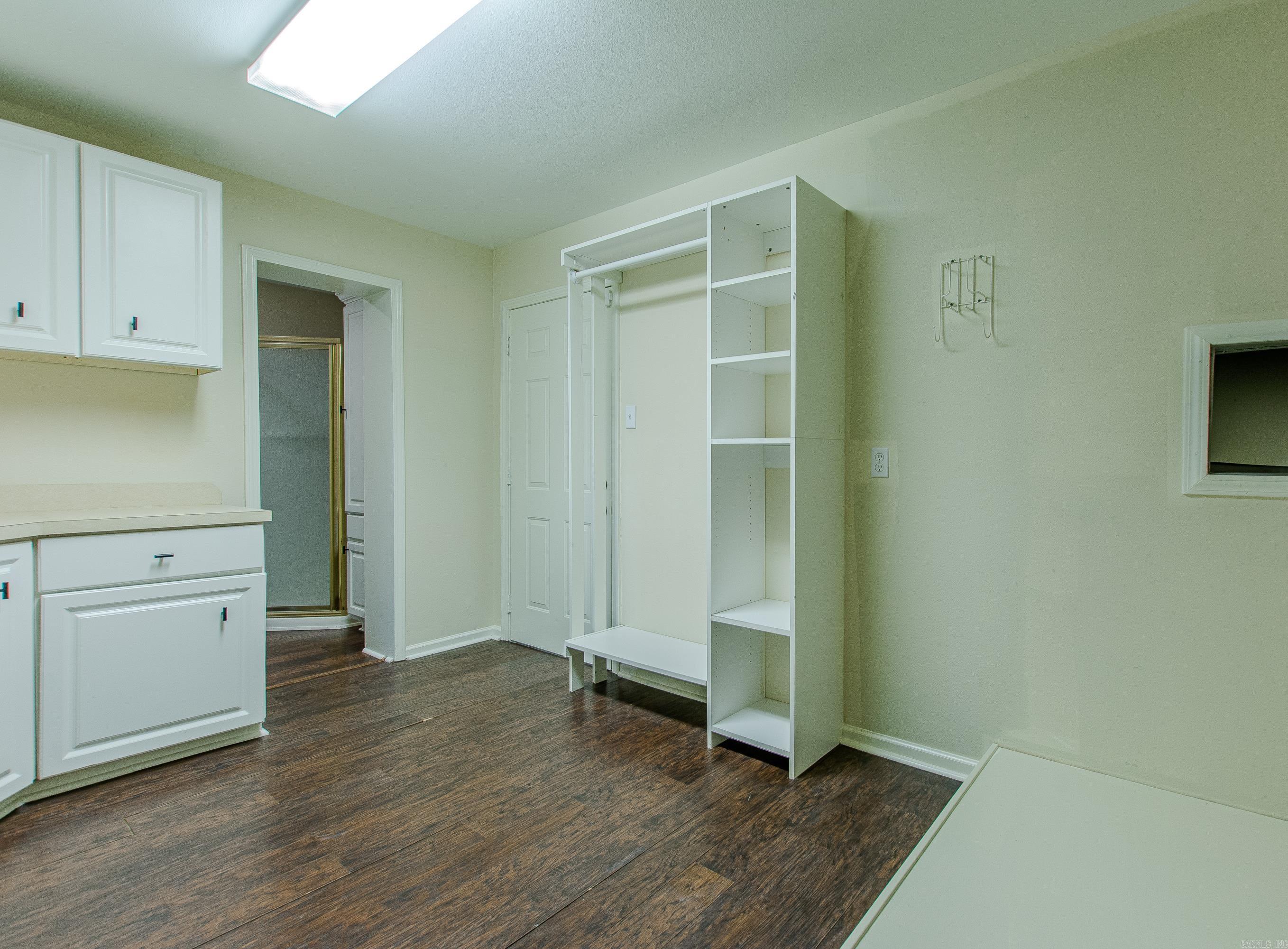 INDIAN HILLS - Residential