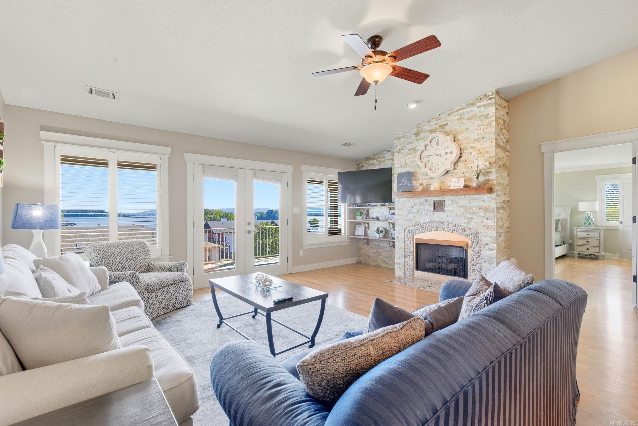 WATERS EDGE HPR - Residential