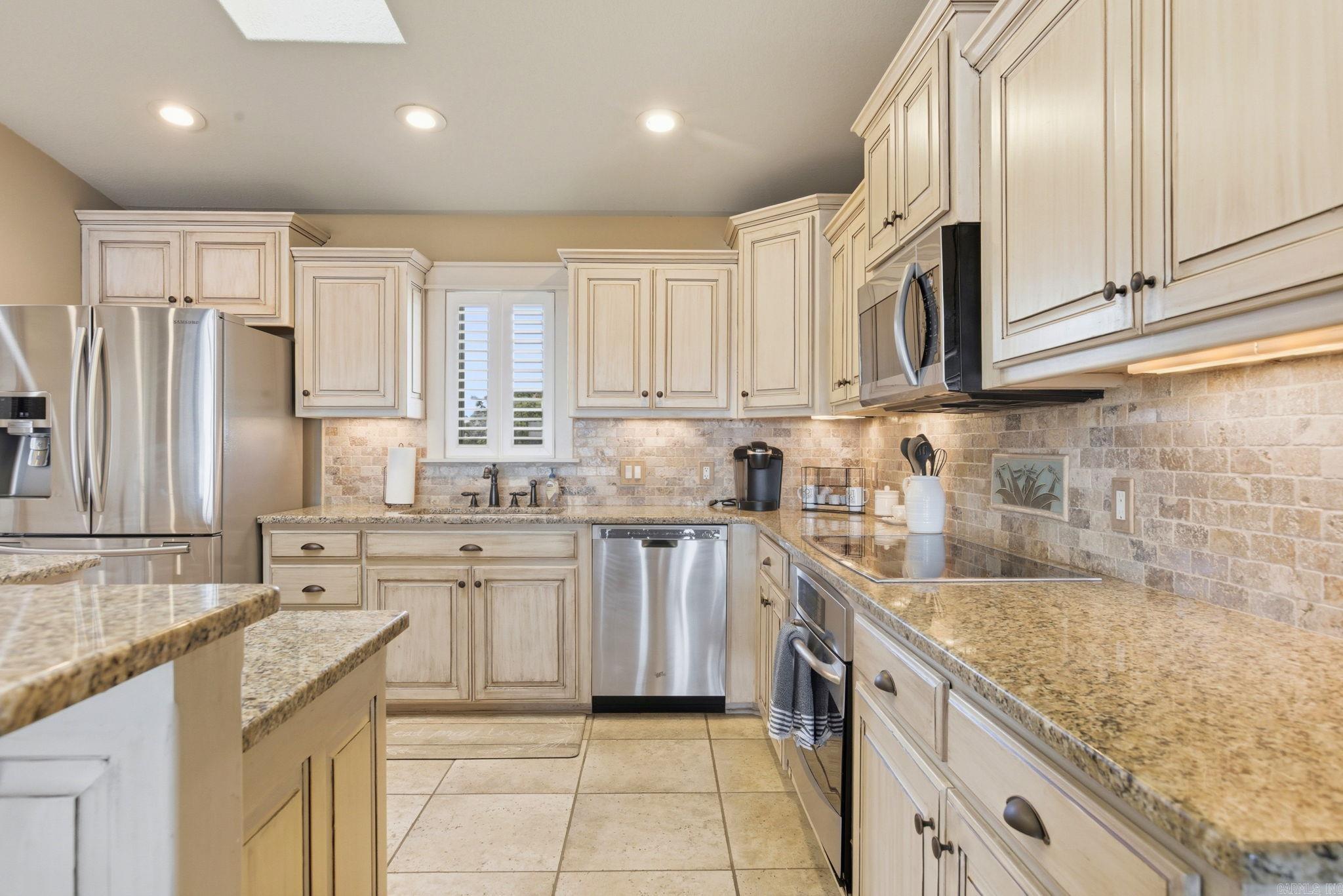 WATERS EDGE HPR - Residential