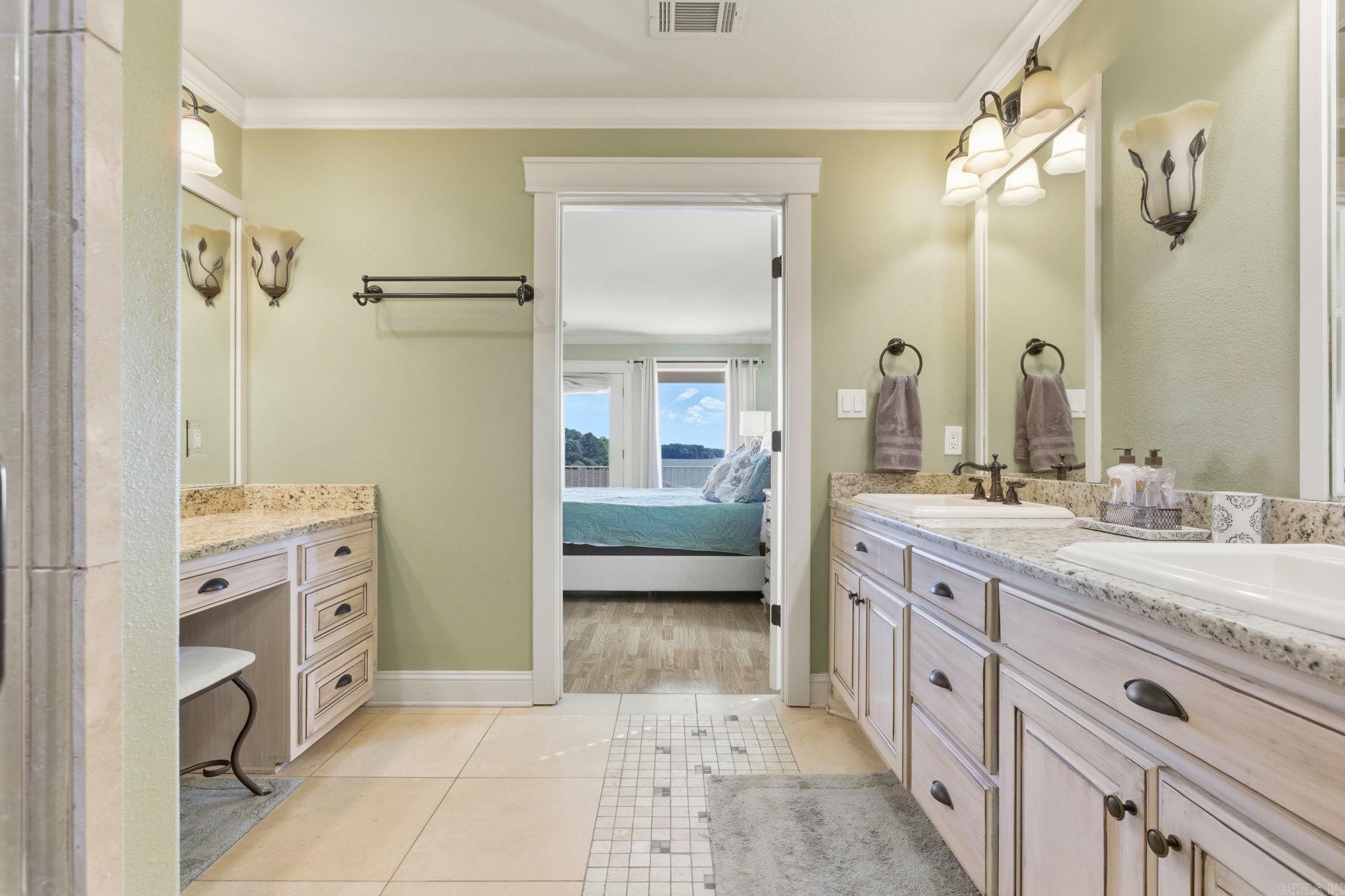 WATERS EDGE HPR - Residential