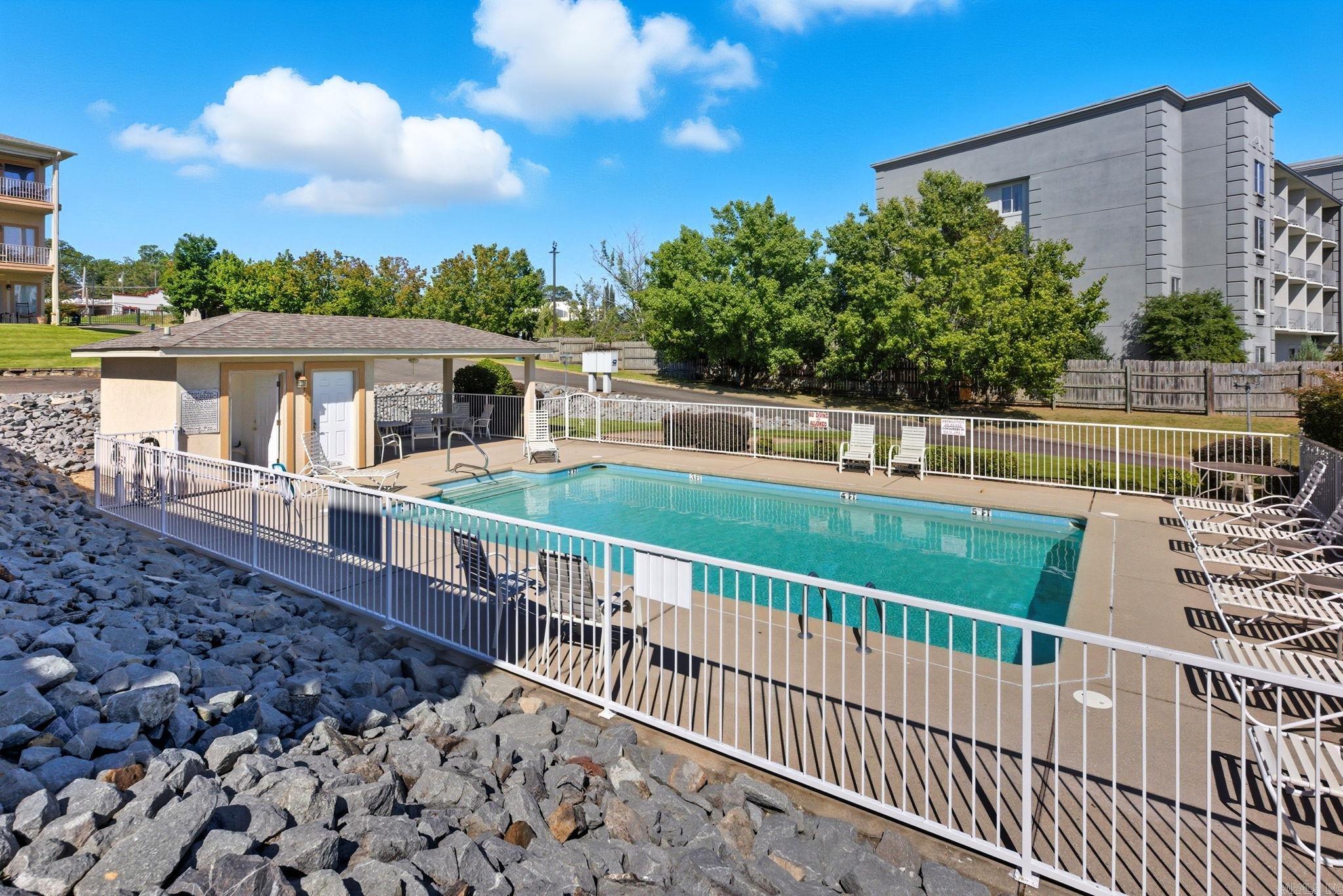 WATERS EDGE HPR - Residential