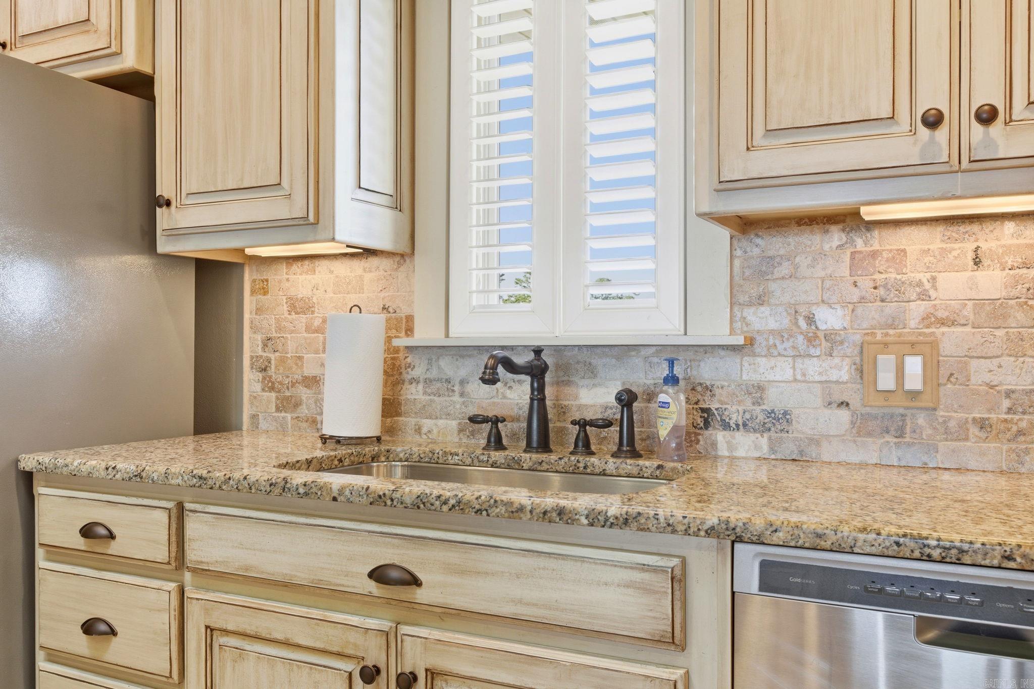 WATERS EDGE HPR - Residential