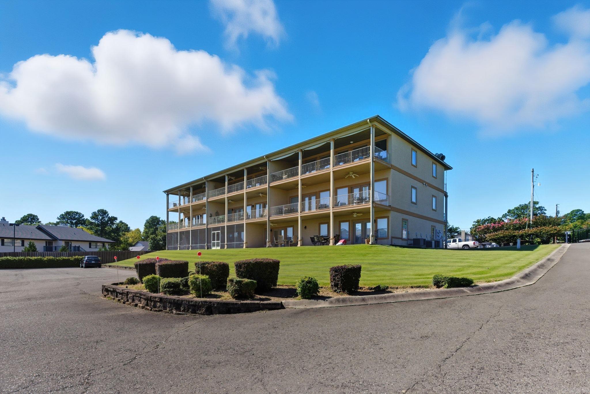 WATERS EDGE HPR - Residential