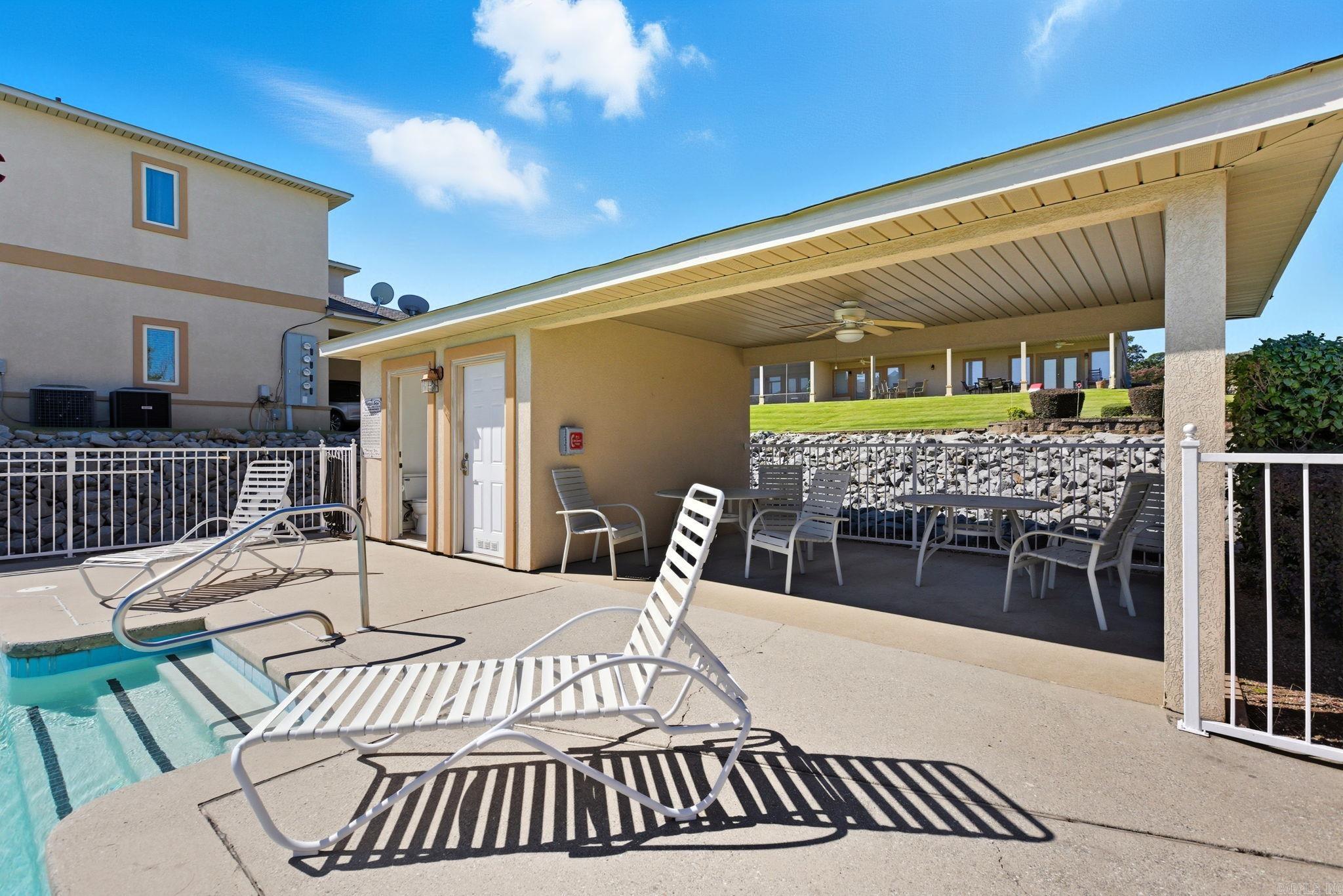 WATERS EDGE HPR - Residential