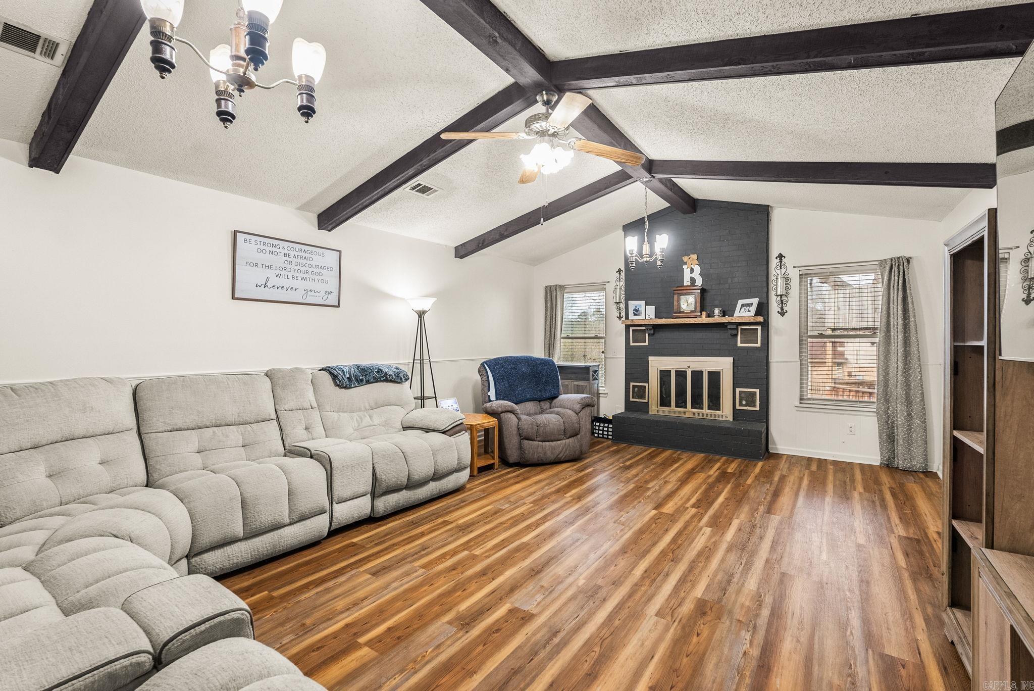 CARDINAL VALLEY - Residential