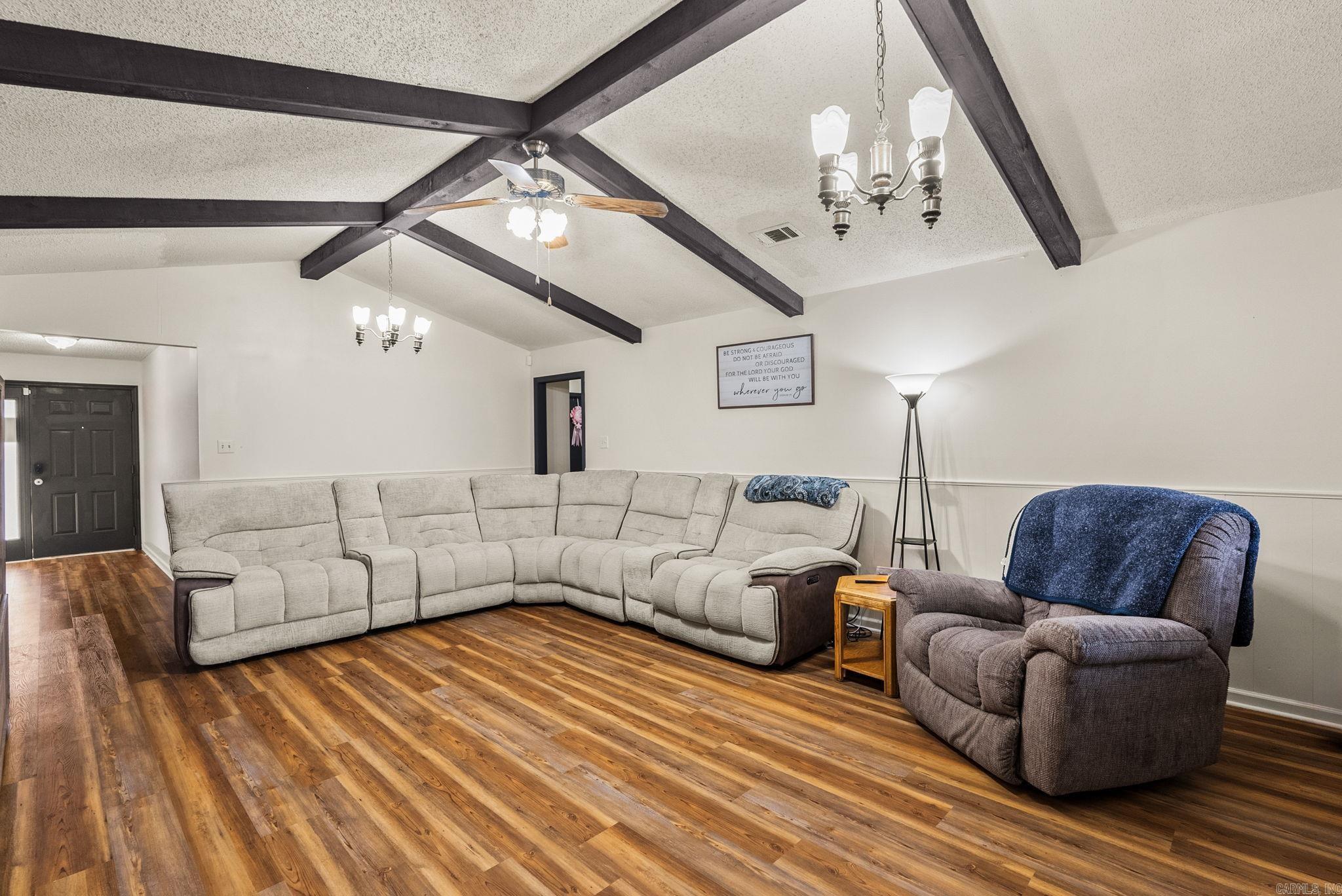 CARDINAL VALLEY - Residential