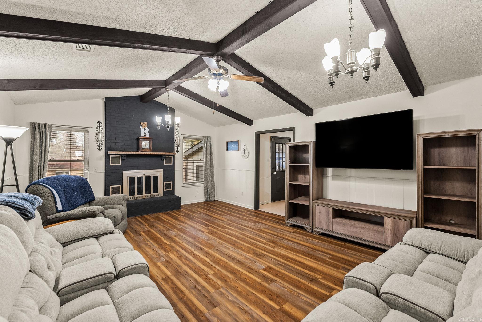 CARDINAL VALLEY - Residential