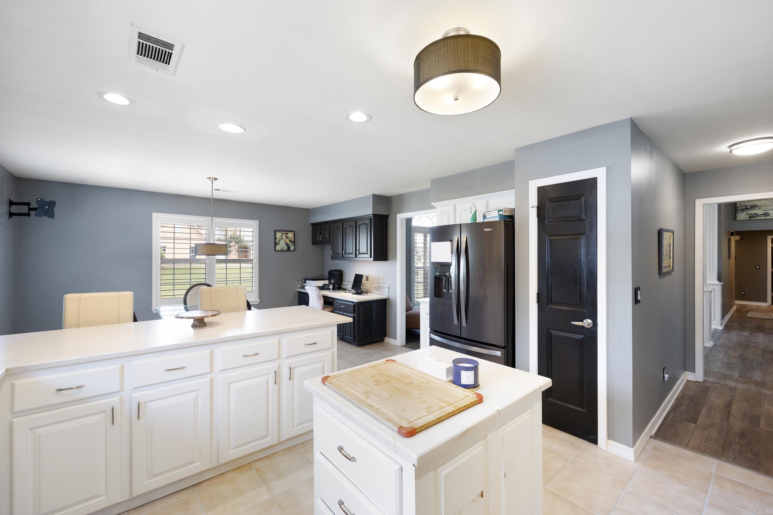 ROCKCLIFFE - Residential