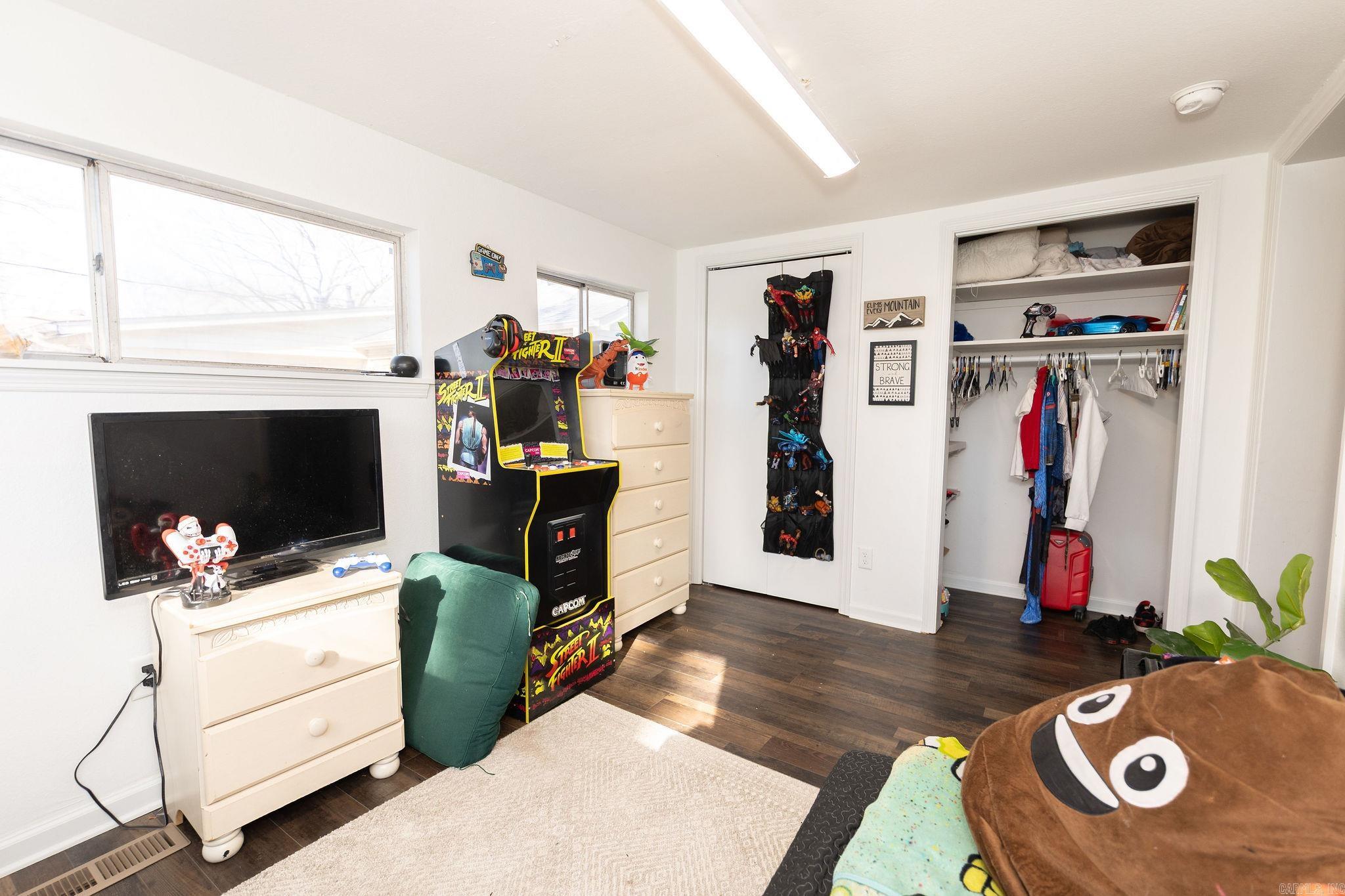 Troutt - Residential