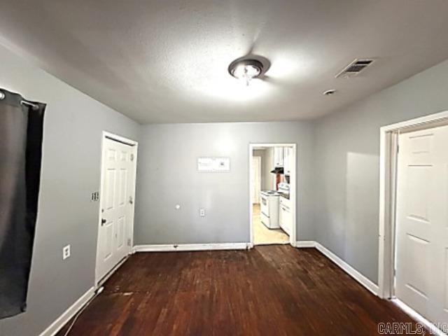 BARROW JOHN - Residential