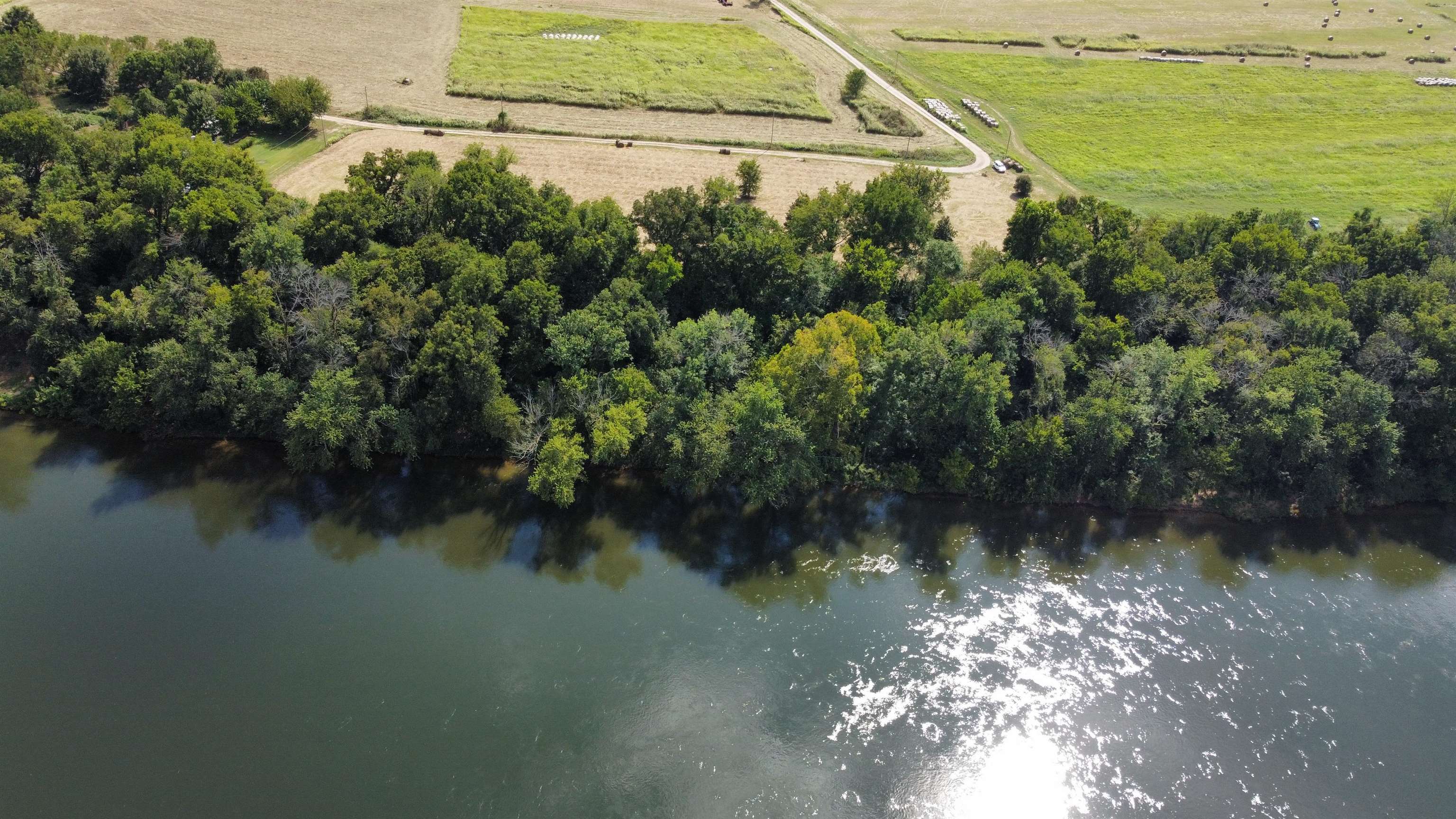 FOLL ROUND BOTTOM - Land