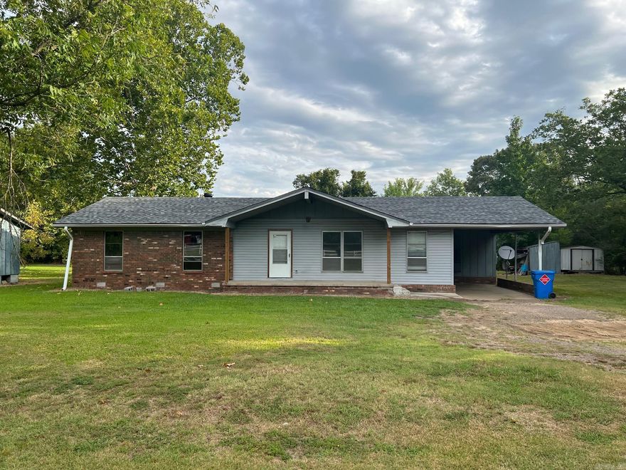 Three Bedroom One and a Half Bath Home.  New Roof, Windows are schedule to be replaced. Ac unit recently replaced. Has a extra building used as a salon. Extra space for a child, parent, man cave, she shed.