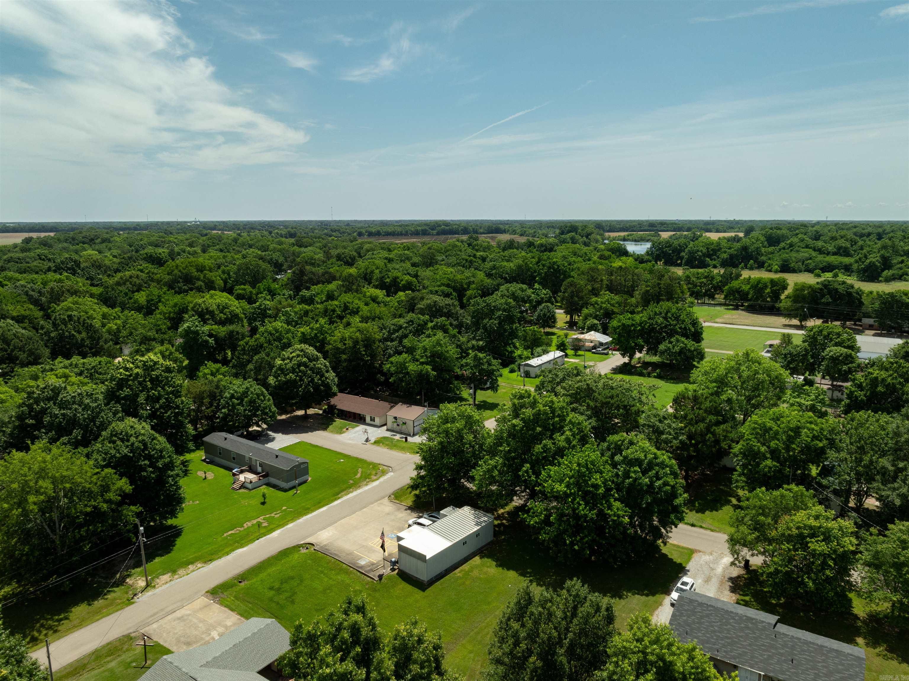 ORIGINAL TOWN 04 EAST - Commercial Sale